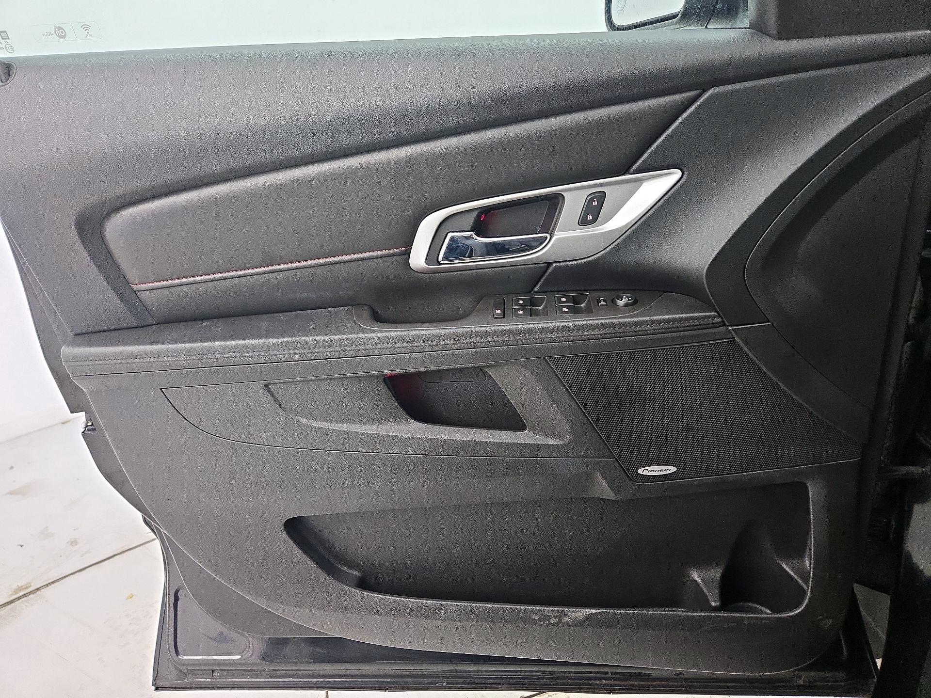 Thumbnail: 2016 GMC Terrain - 12