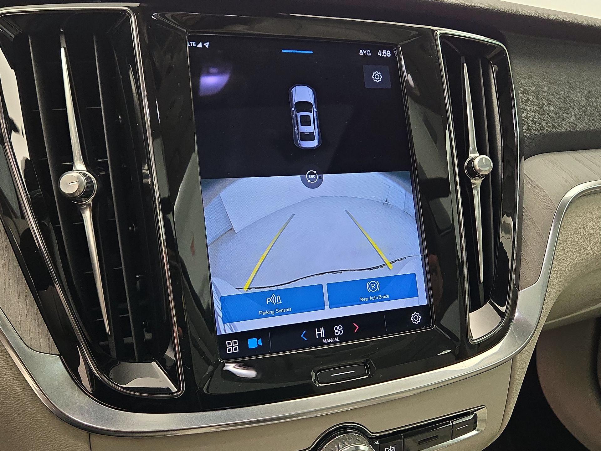 Thumbnail: 2023 Volvo S60 - 14