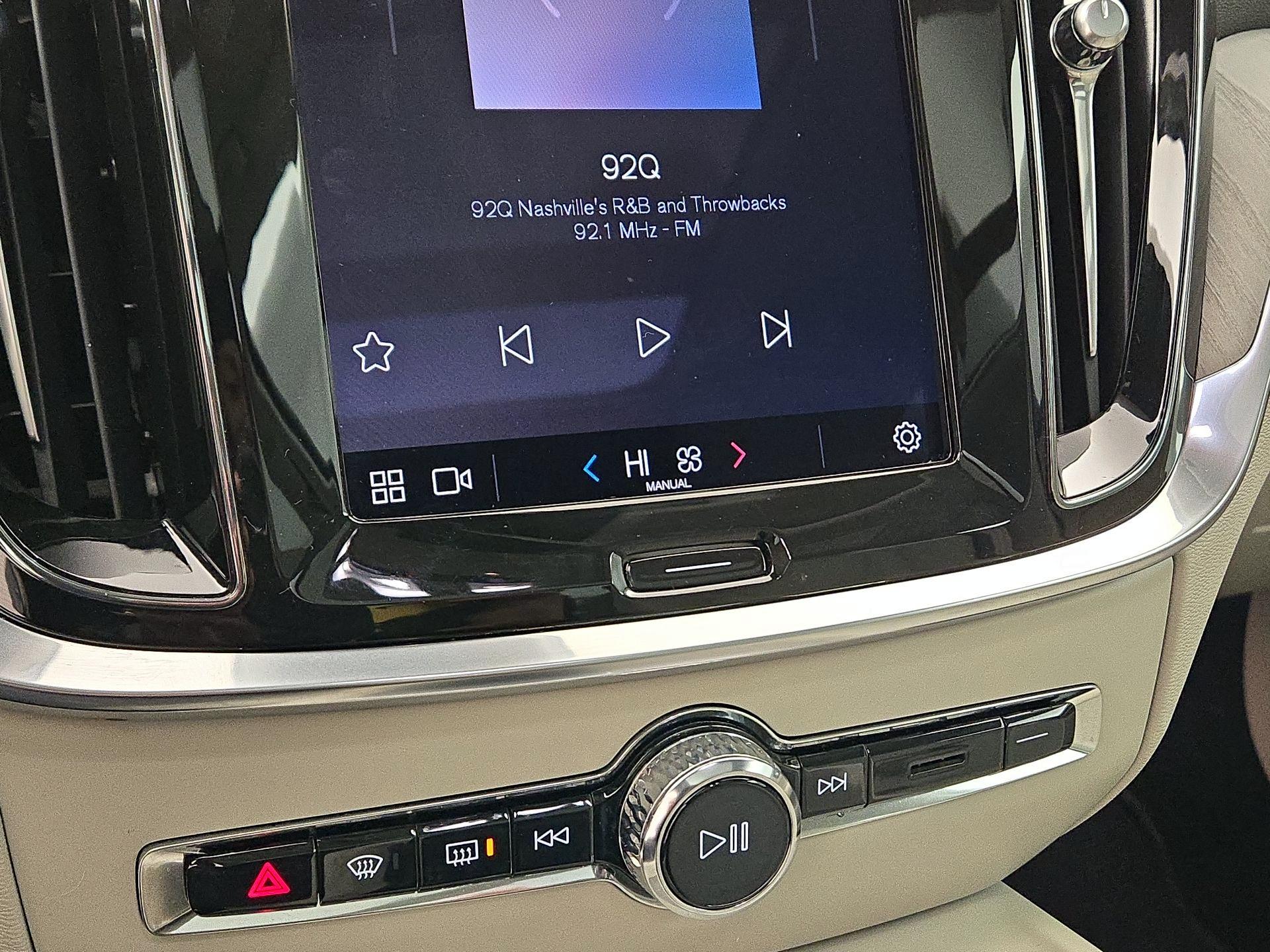 Thumbnail: 2023 Volvo S60 - 16