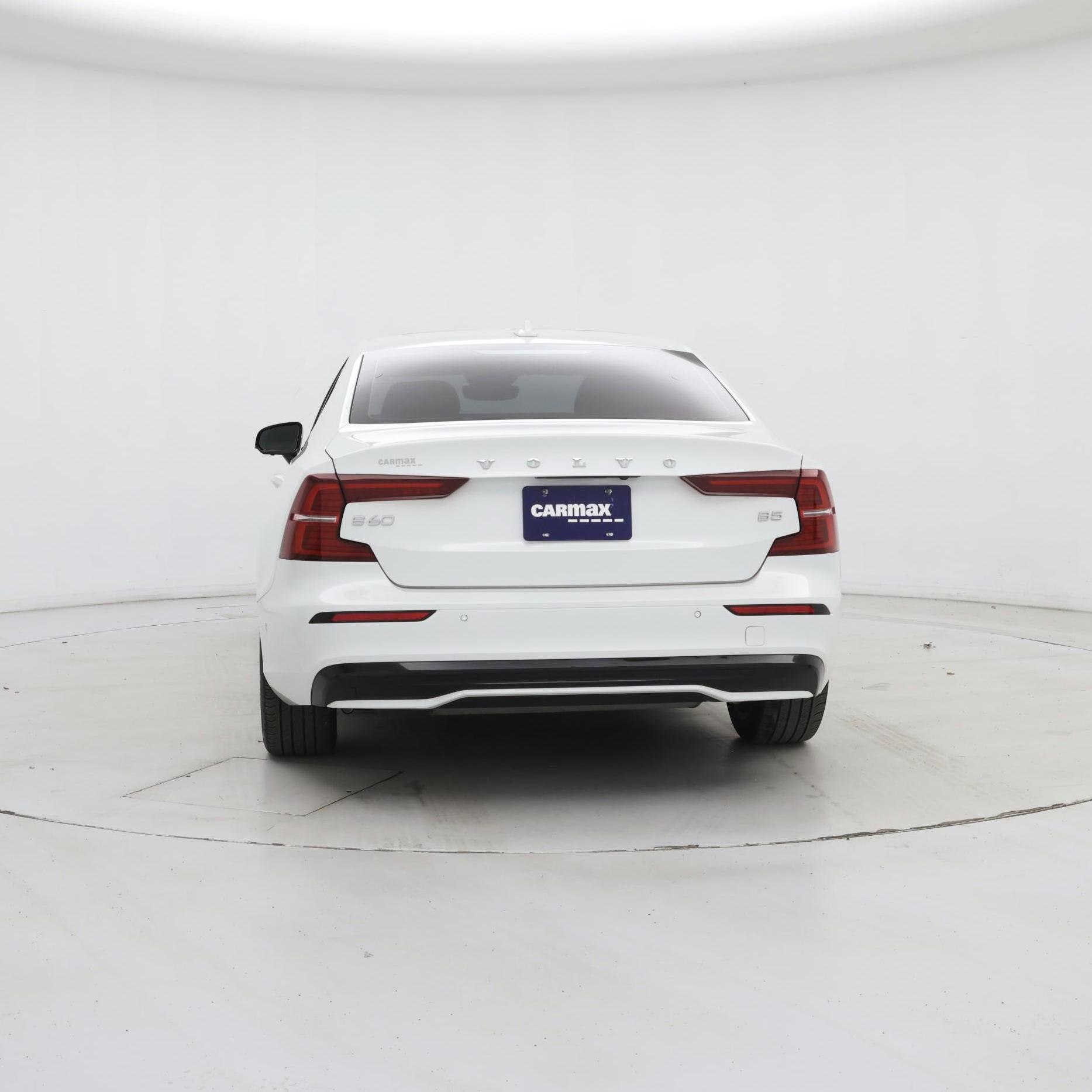 Thumbnail: 2023 Volvo S60 - 6