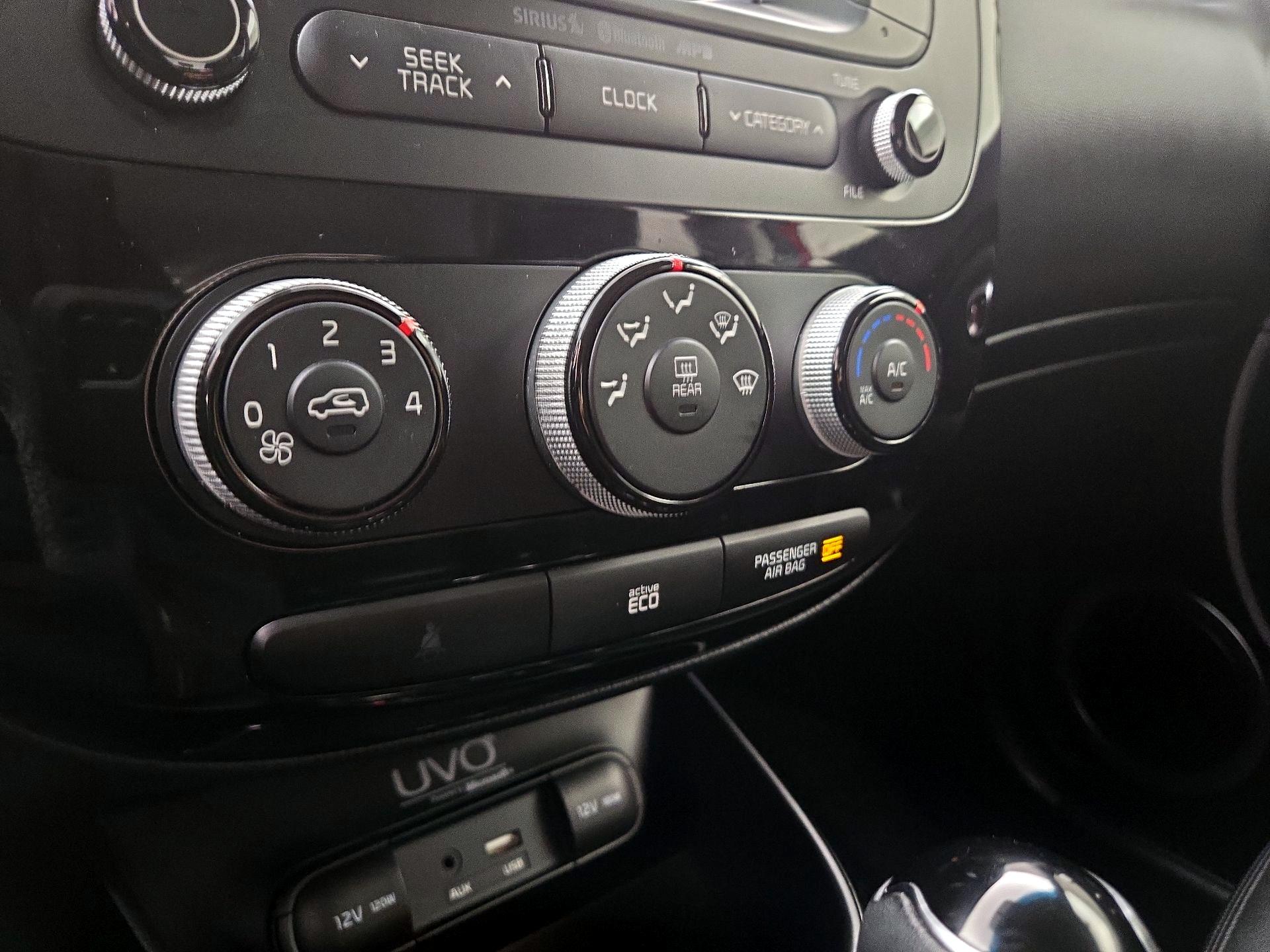 Thumbnail: 2016 Kia Soul - 16