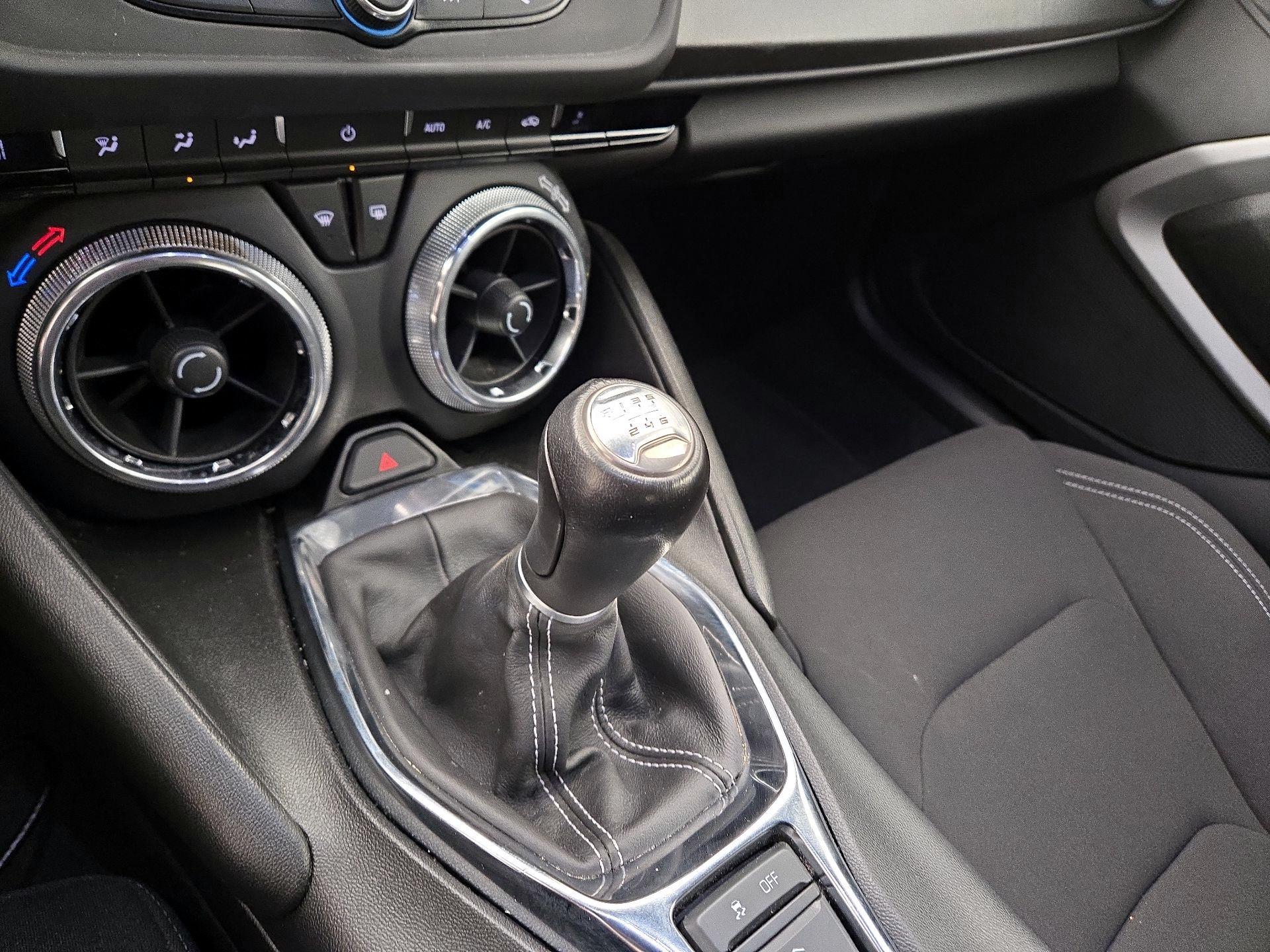 Thumbnail: 2020 Chevrolet Camaro - 16