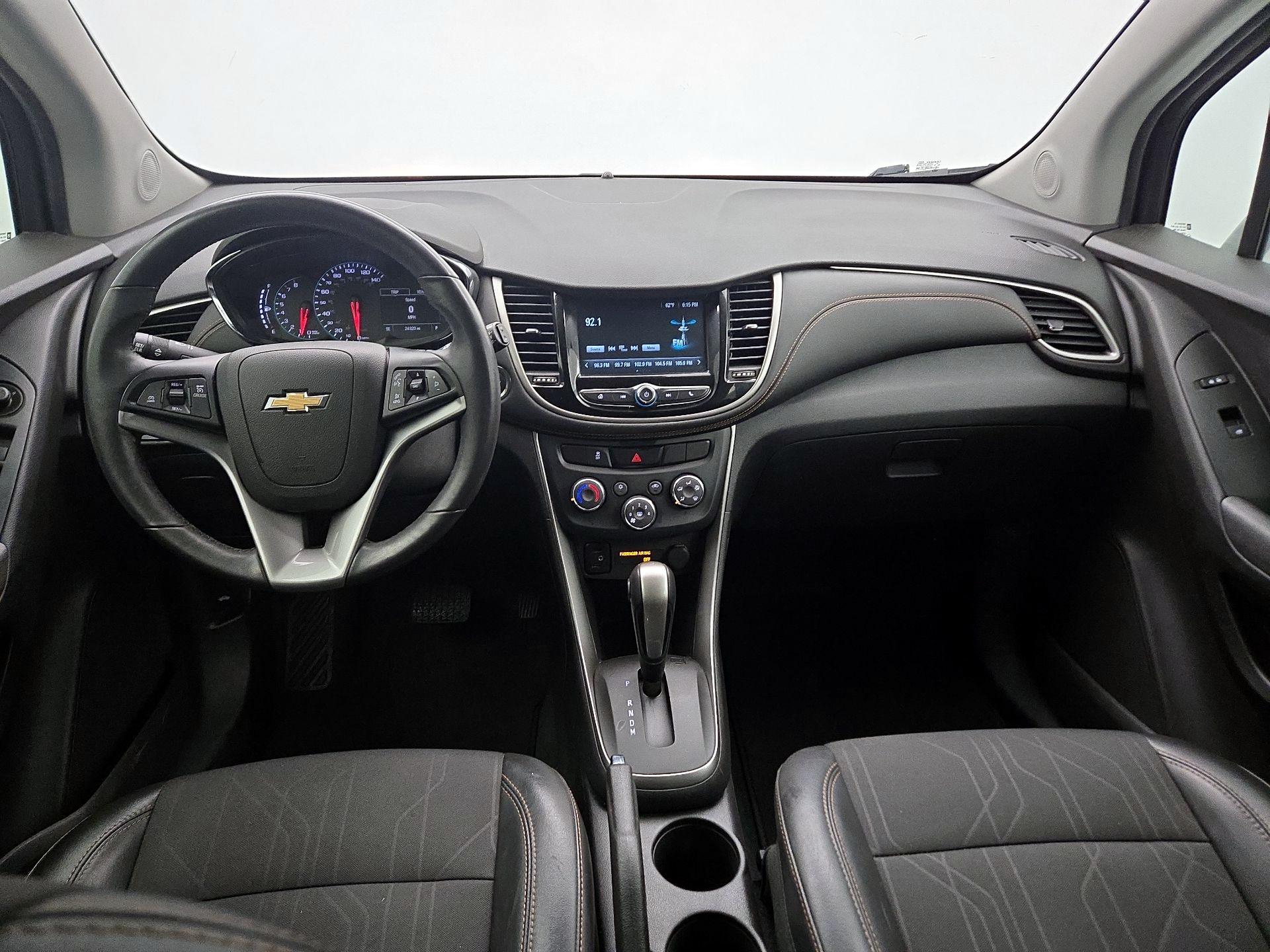 Thumbnail: 2017 Chevrolet Trax - 9