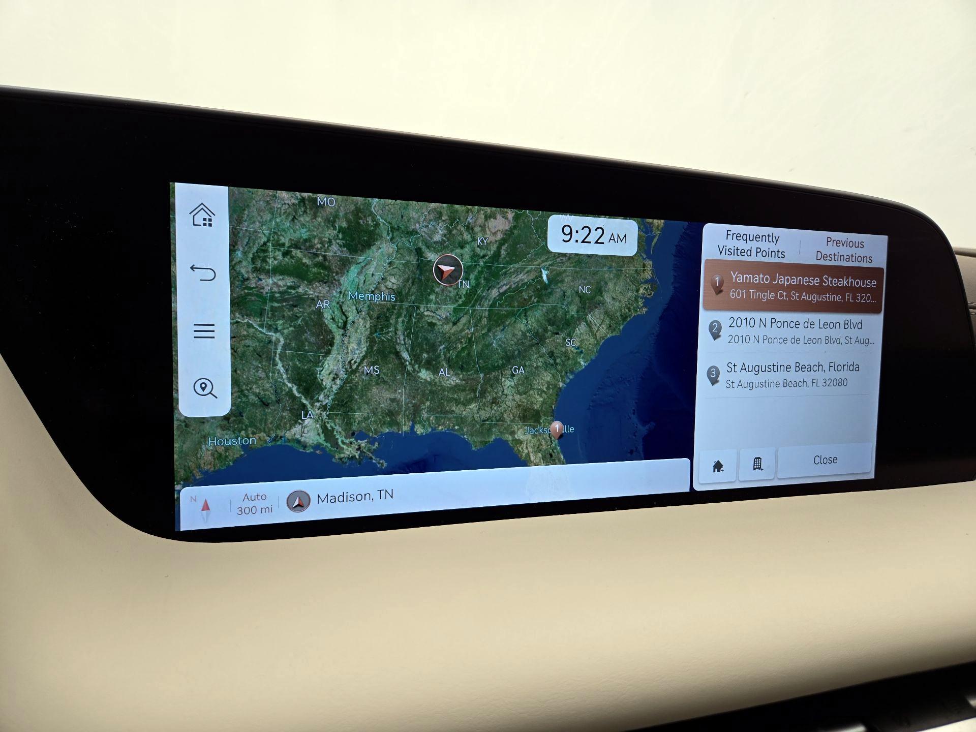 Thumbnail: 2023 Genesis G90 - 14