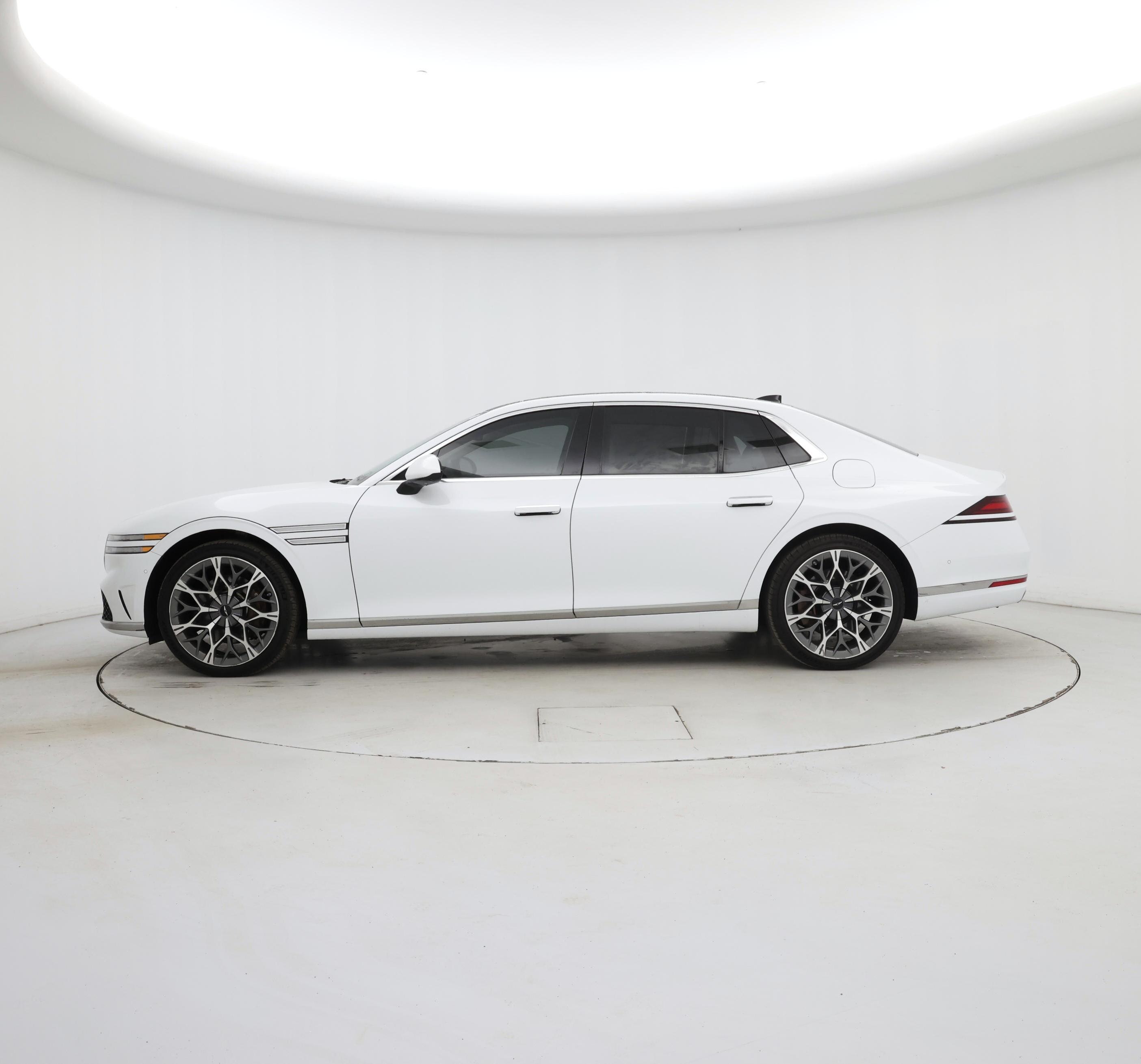 Thumbnail: 2023 Genesis G90 - 3