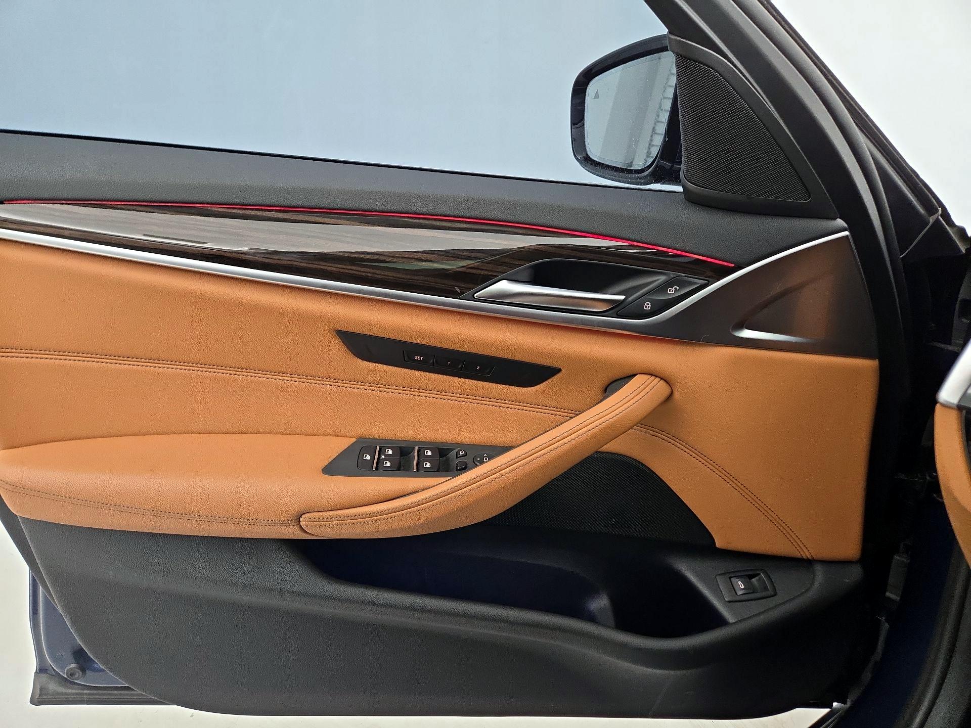 Thumbnail: 2022 BMW 5 Series - 12