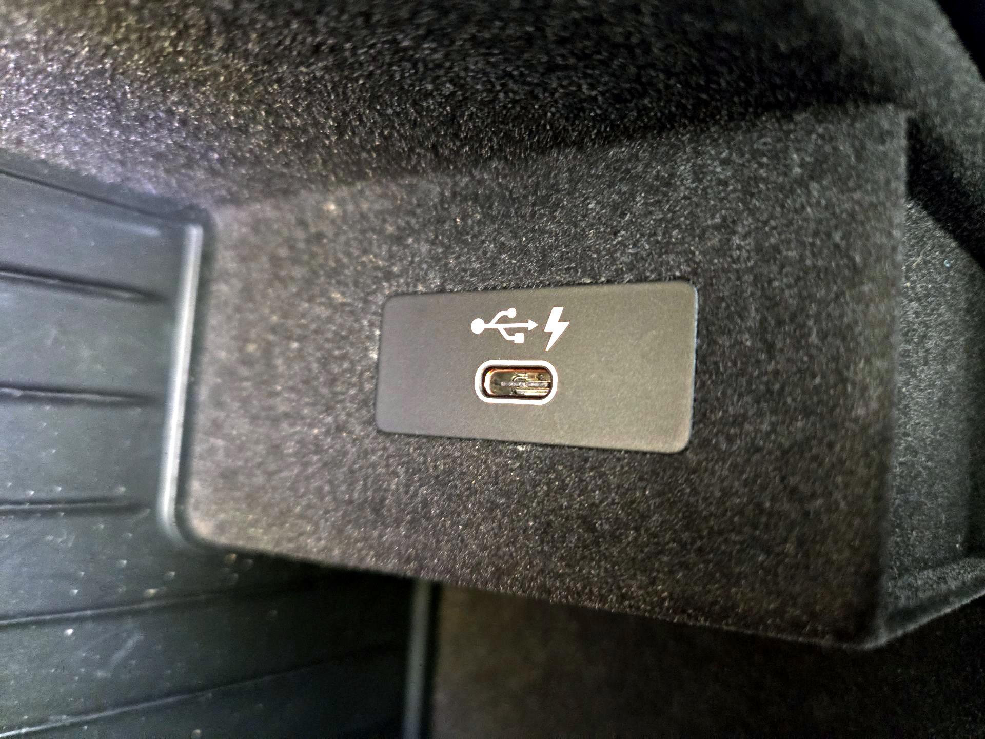 Thumbnail: 2022 BMW 5 Series - 19