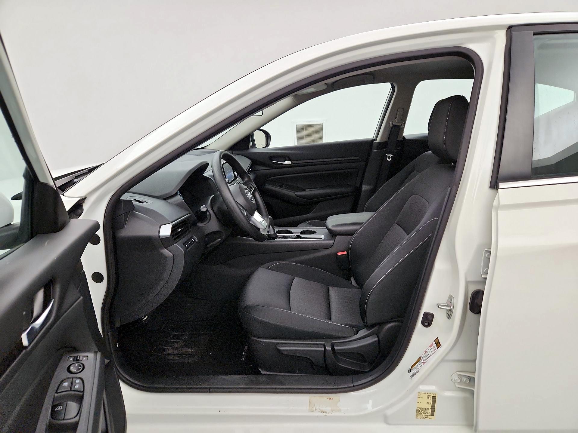 Thumbnail: 2022 Nissan Altima - 11