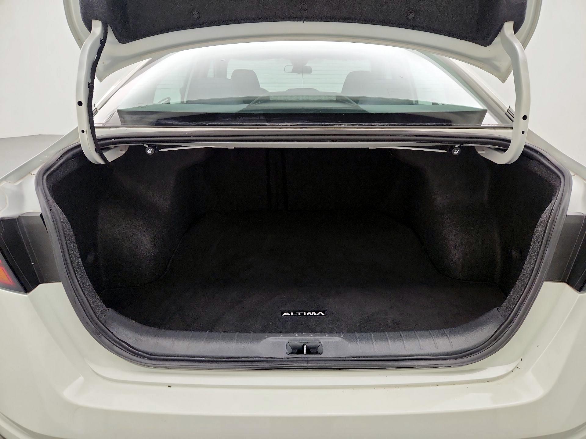 Thumbnail: 2022 Nissan Altima - 20