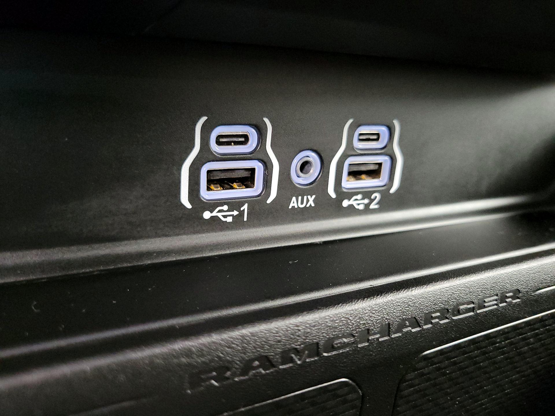 Thumbnail: 2025 RAM 1500 - 19