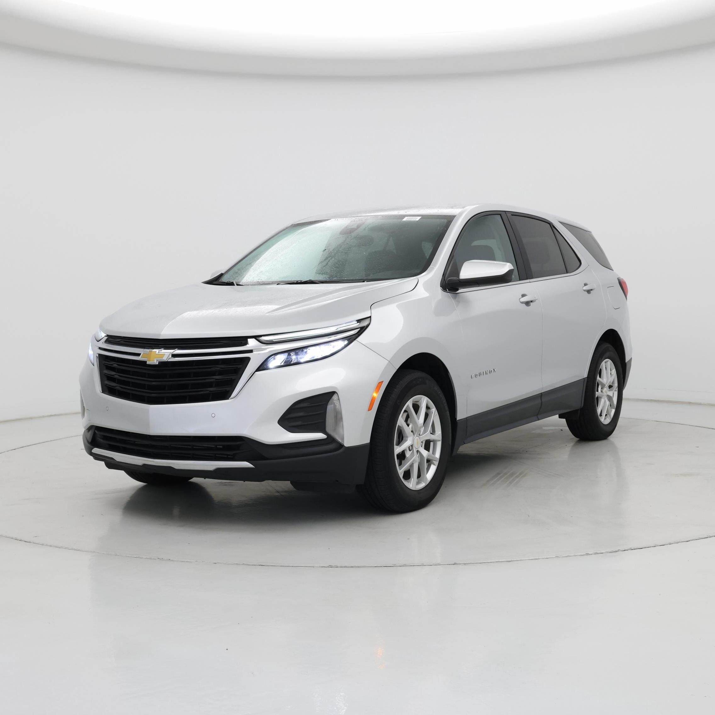 Thumbnail: 2022 Chevrolet Equinox - 4