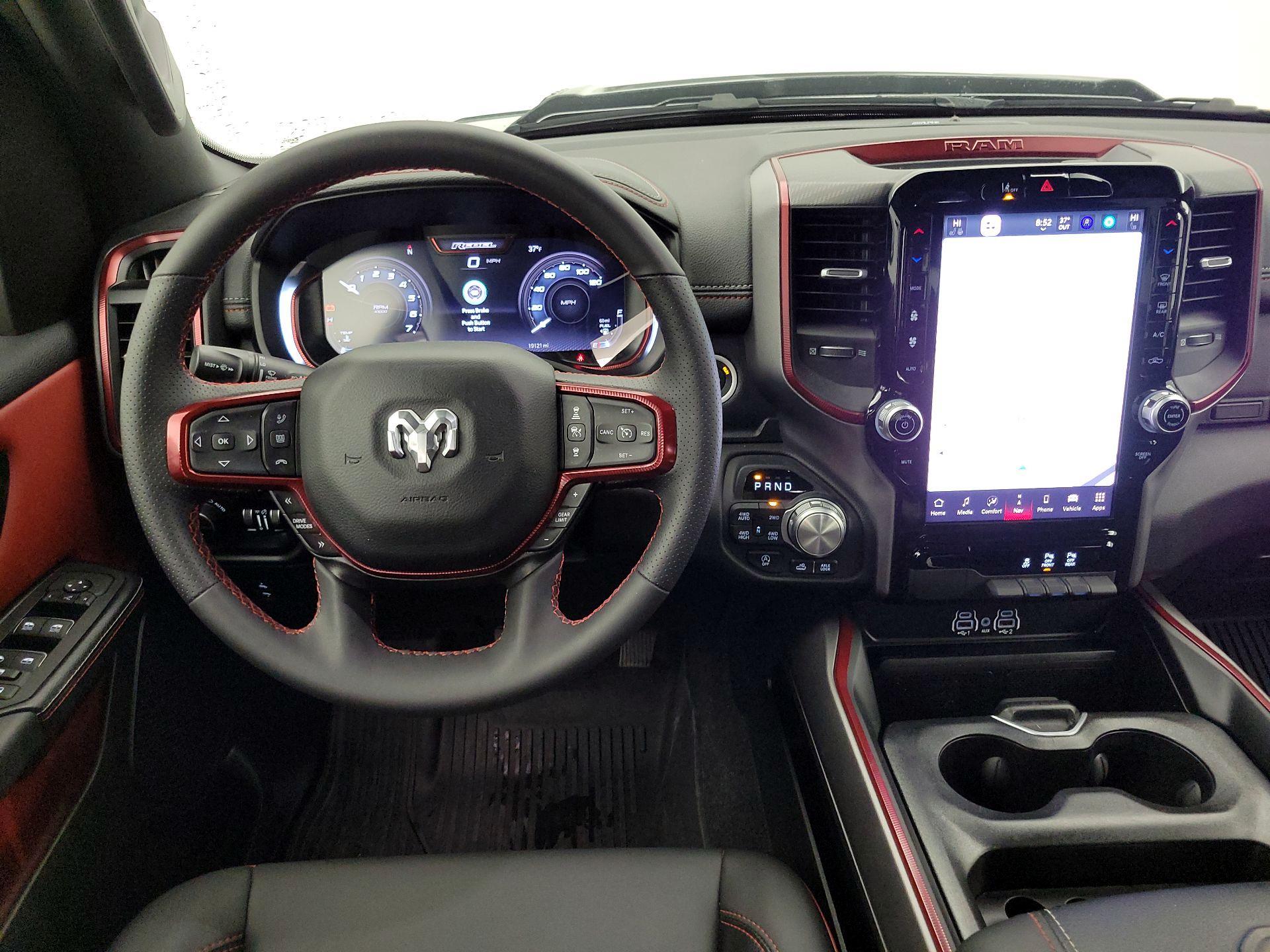 Thumbnail: 2025 RAM 1500 - 10