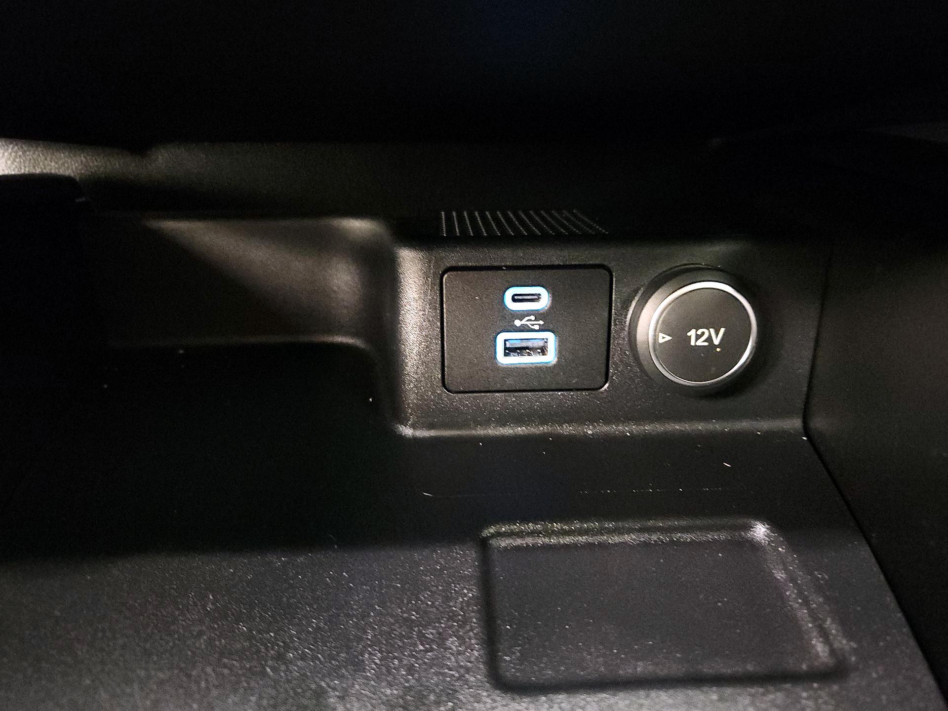 Thumbnail: 2021 Ford Escape - 18