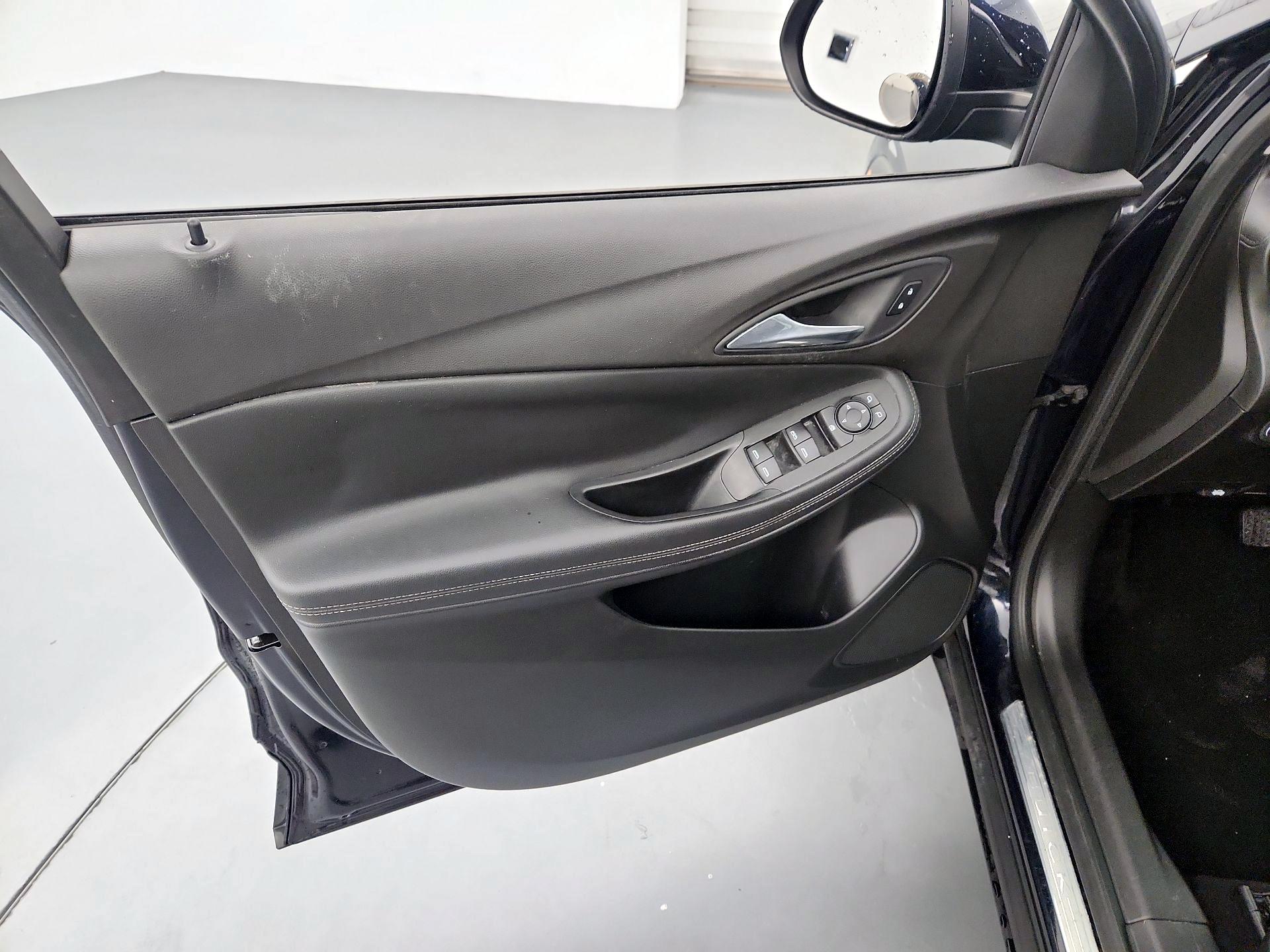 Thumbnail: 2021 Buick Encore GX - 12