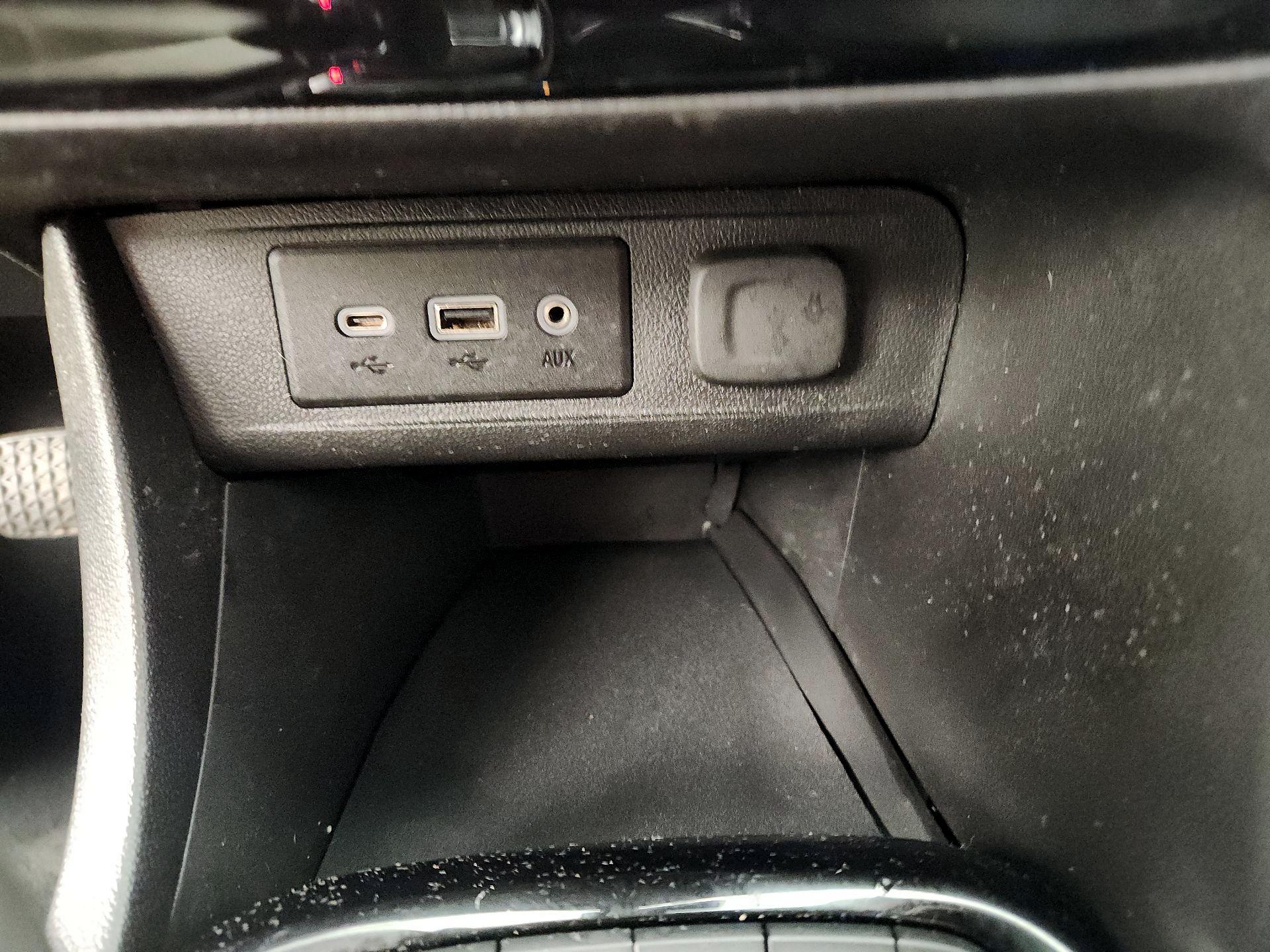 Thumbnail: 2021 Buick Encore GX - 19