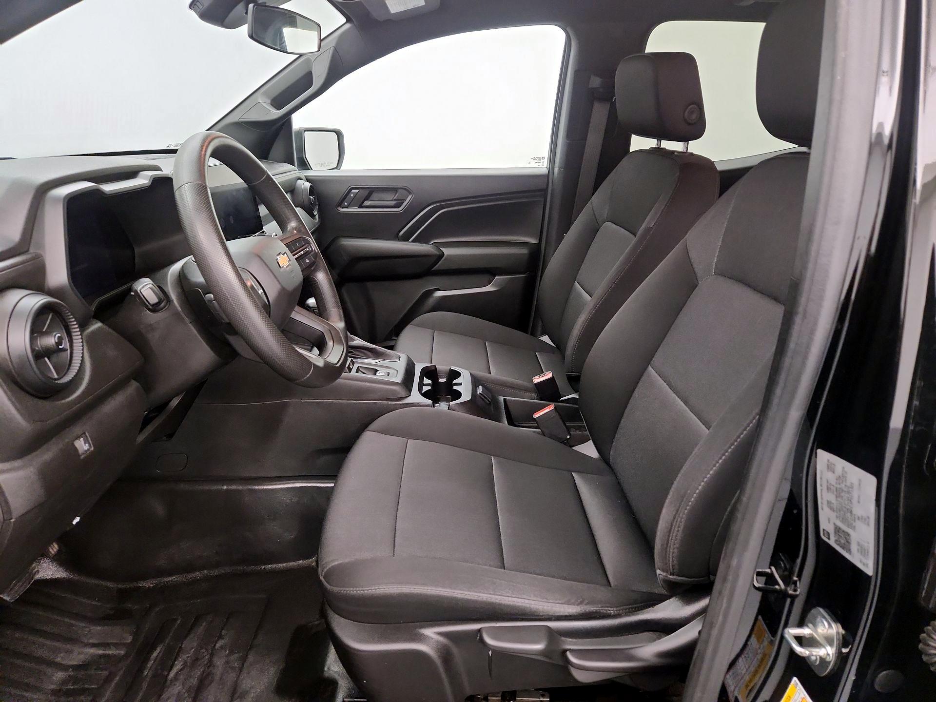 Thumbnail: 2023 Chevrolet Colorado - 11