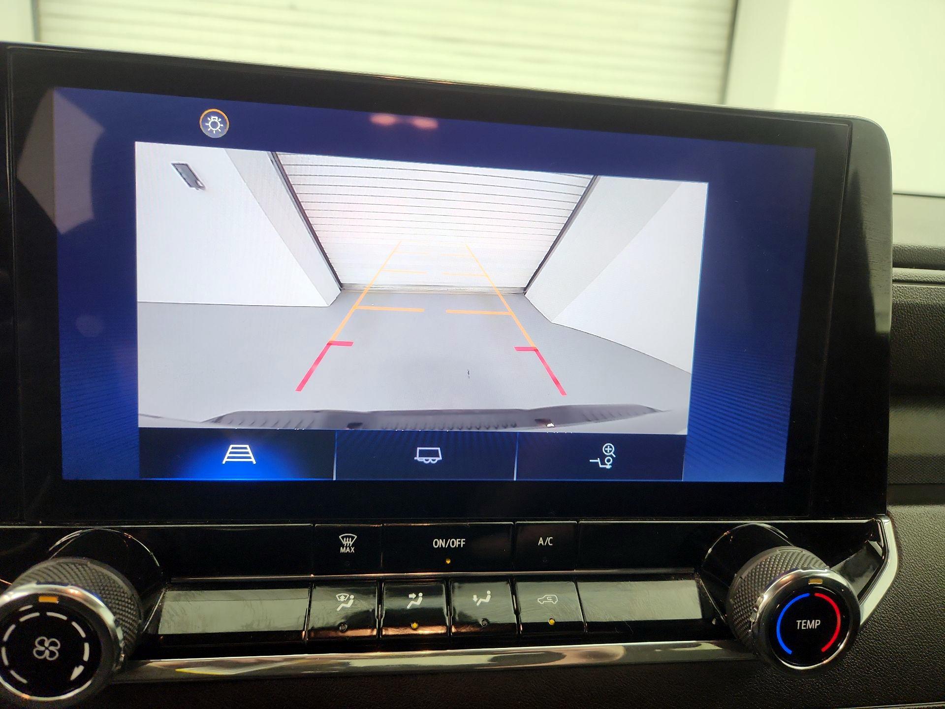 Thumbnail: 2023 Chevrolet Colorado - 14