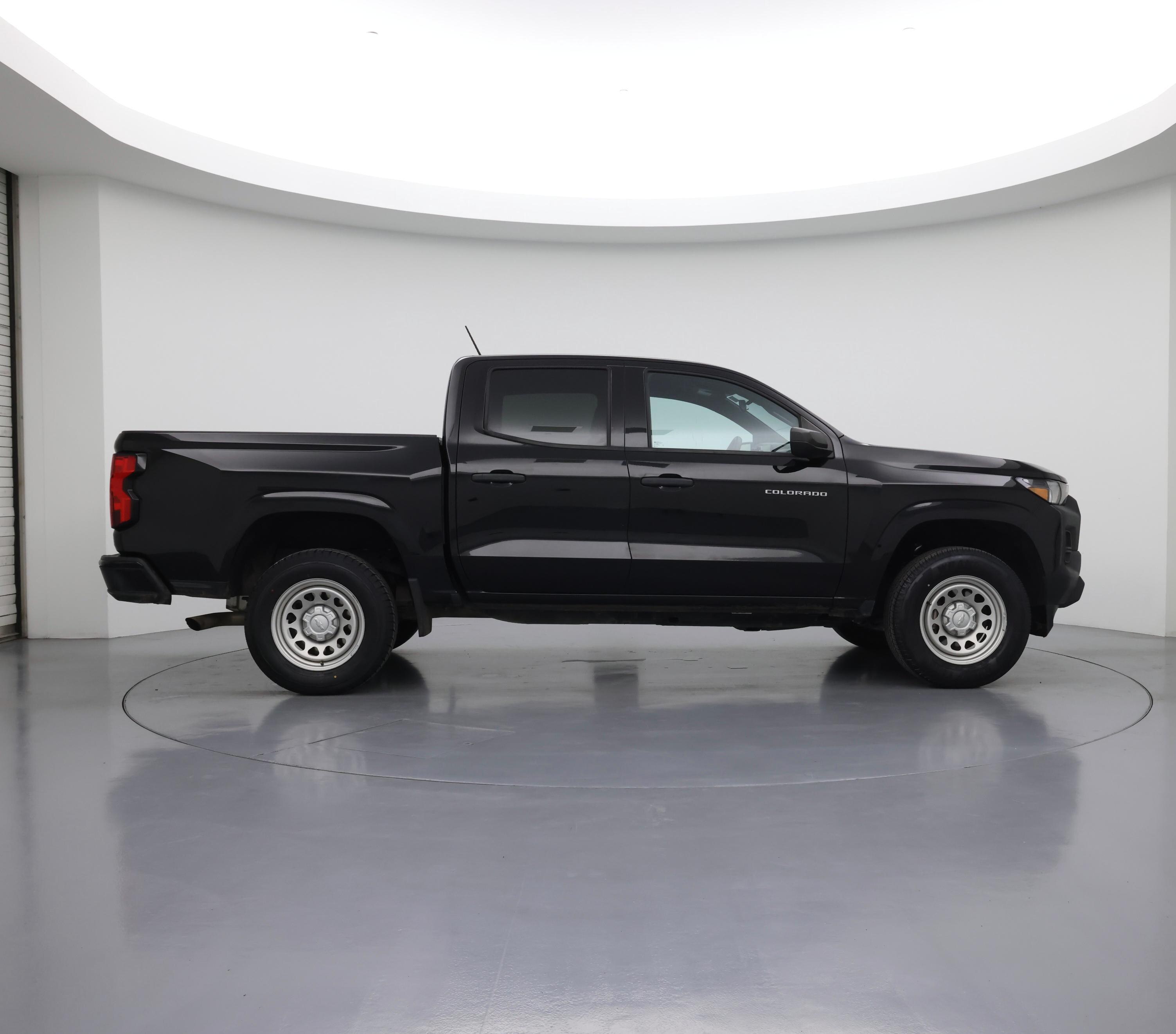 Thumbnail: 2023 Chevrolet Colorado - 7