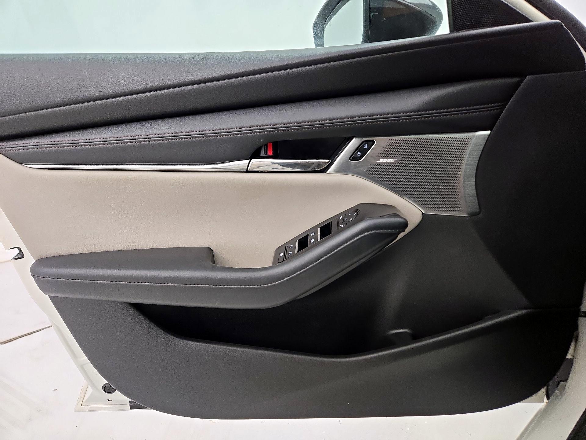 Thumbnail: 2022 Mazda Mazda3 - 12