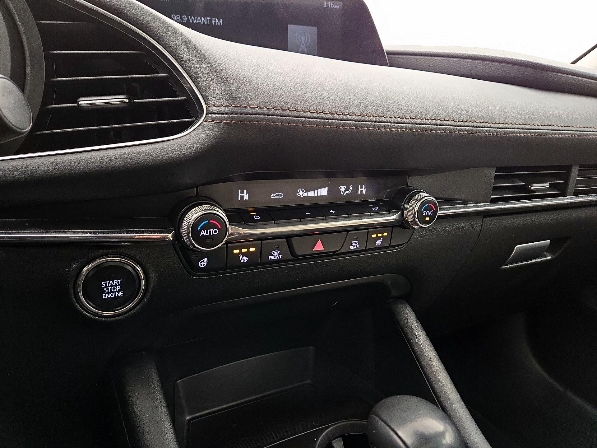 Thumbnail: 2022 Mazda Mazda3 - 16