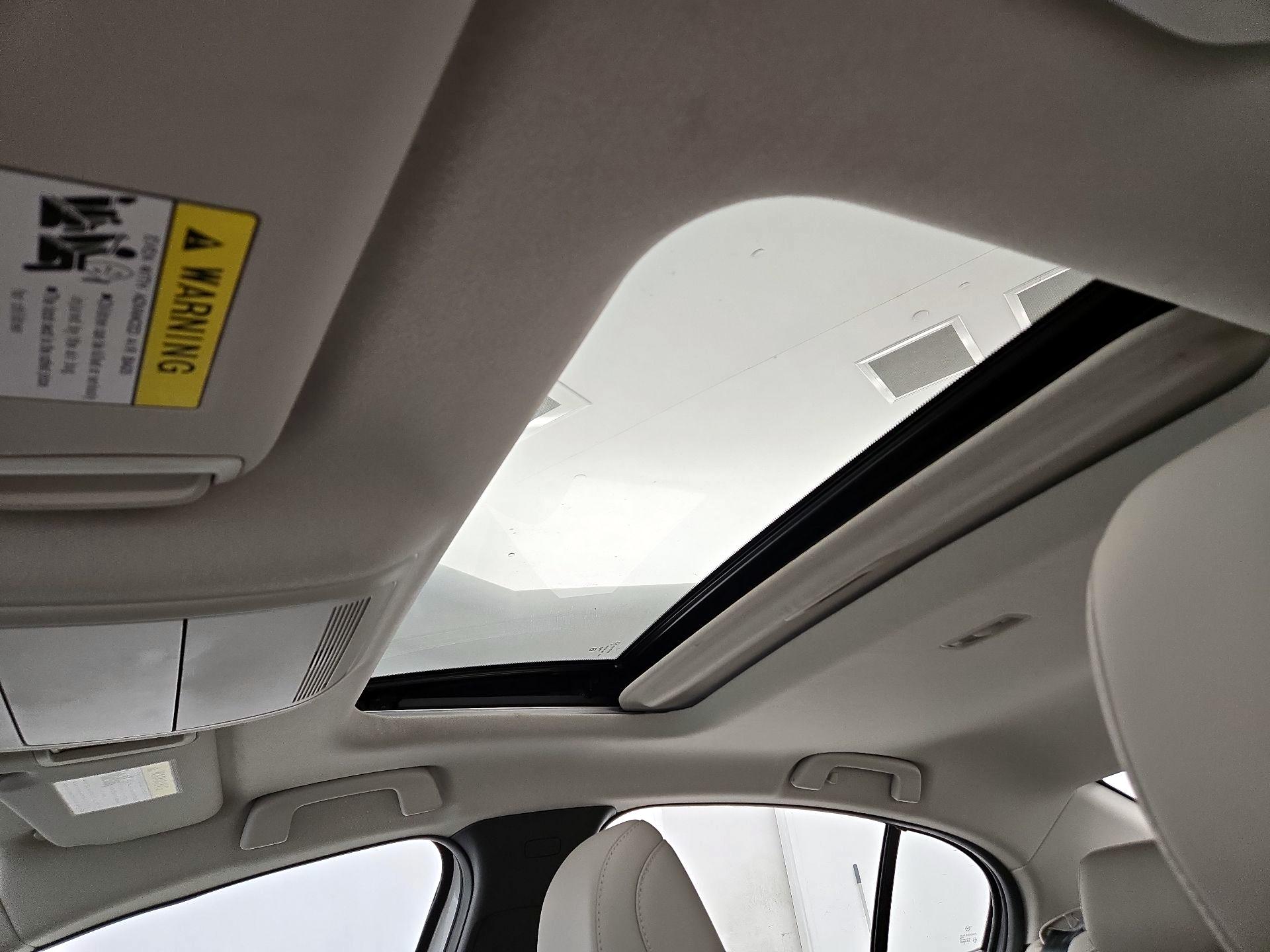 Thumbnail: 2022 Mazda Mazda3 - 19