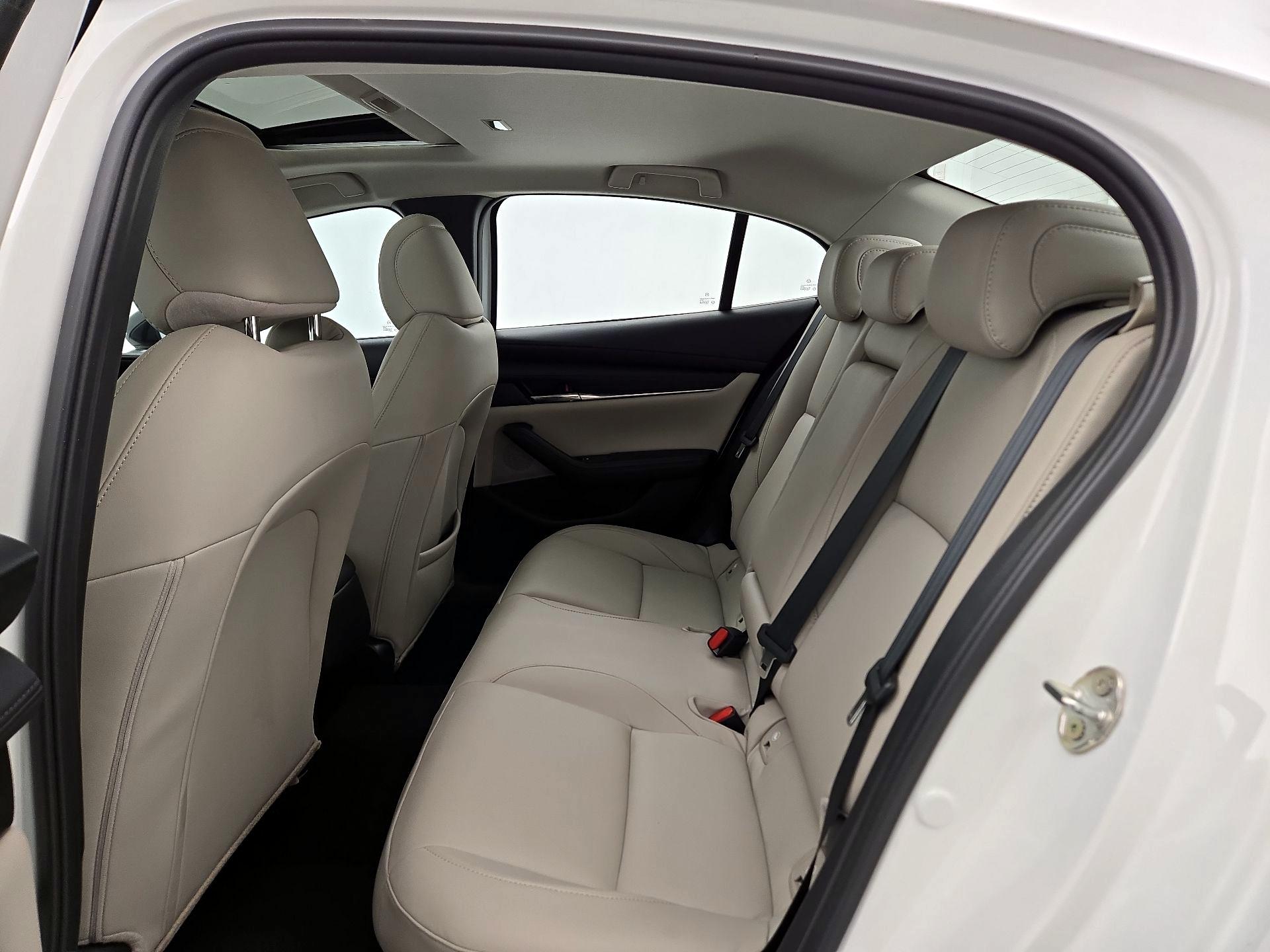 Thumbnail: 2022 Mazda Mazda3 - 20