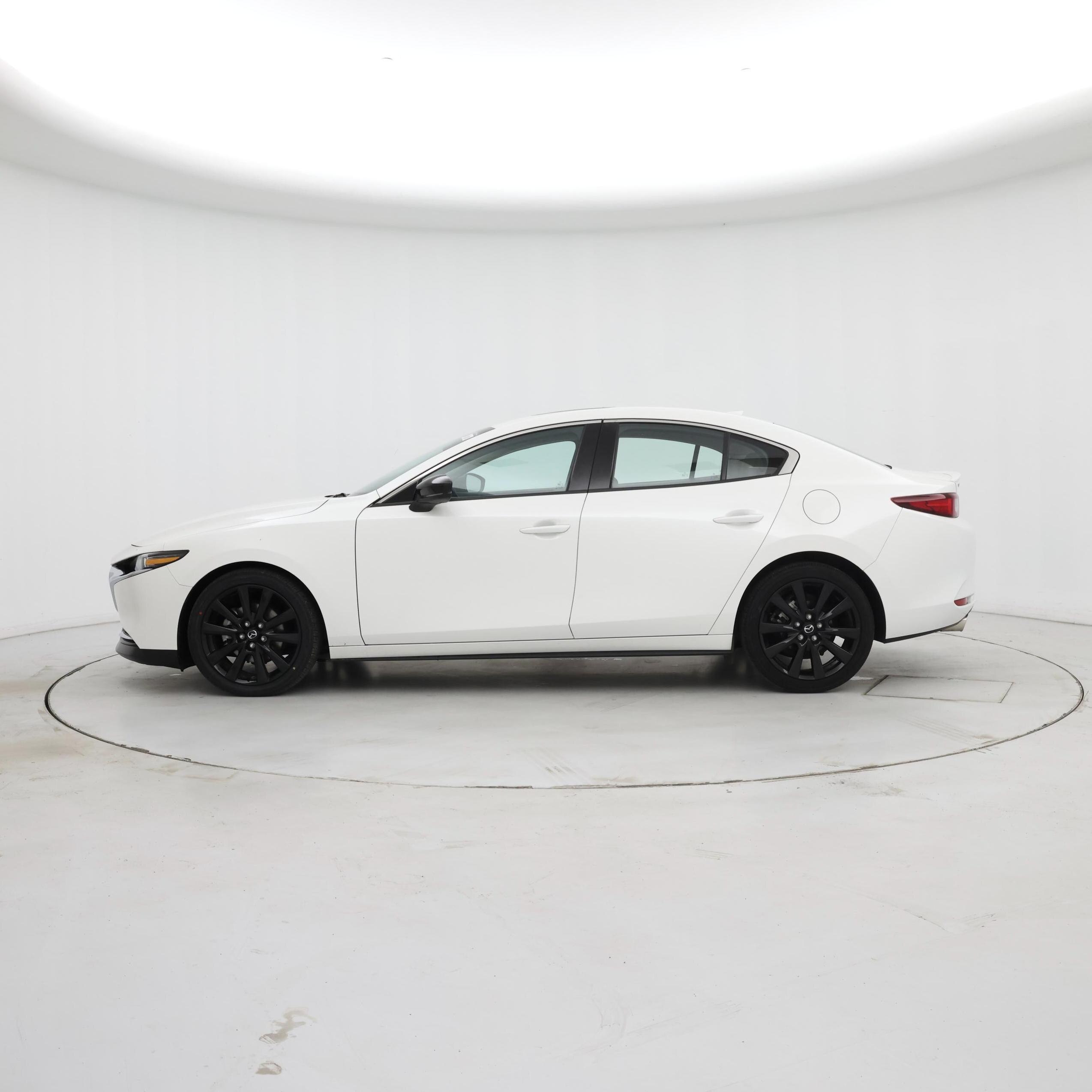 Thumbnail: 2022 Mazda Mazda3 - 3