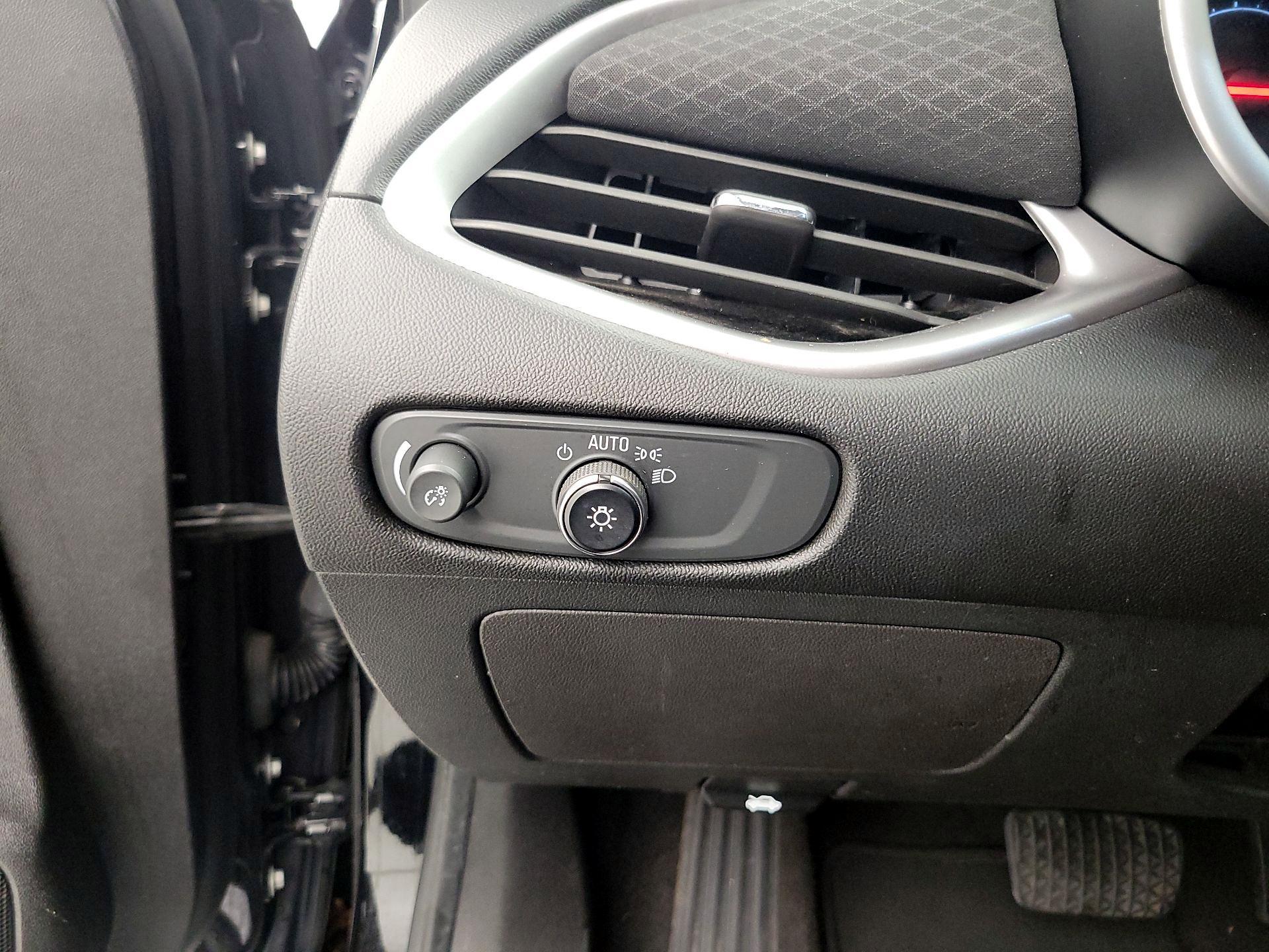 Thumbnail: 2023 Chevrolet Malibu - 13