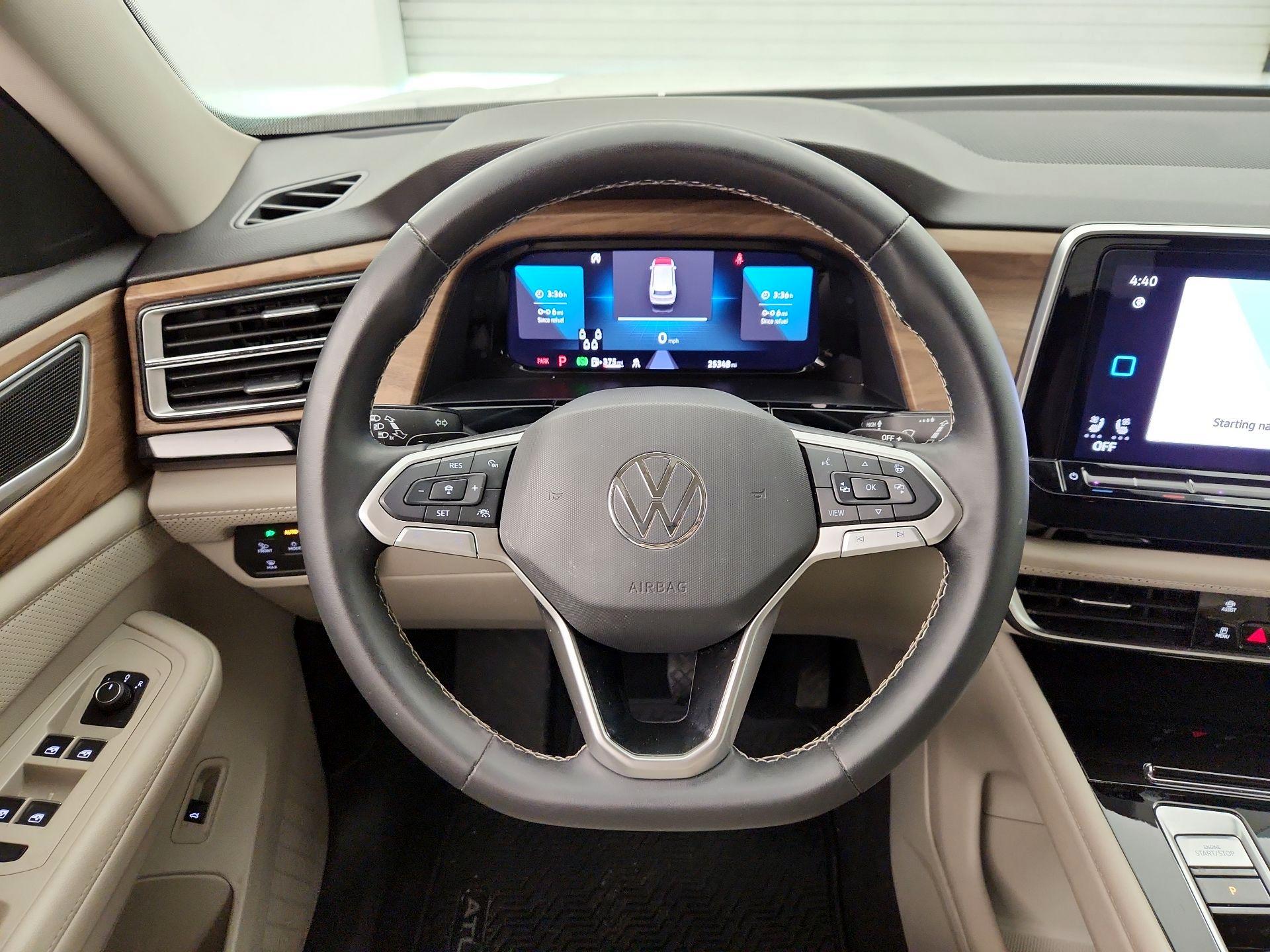 Thumbnail: 2024 Volkswagen Atlas - 10