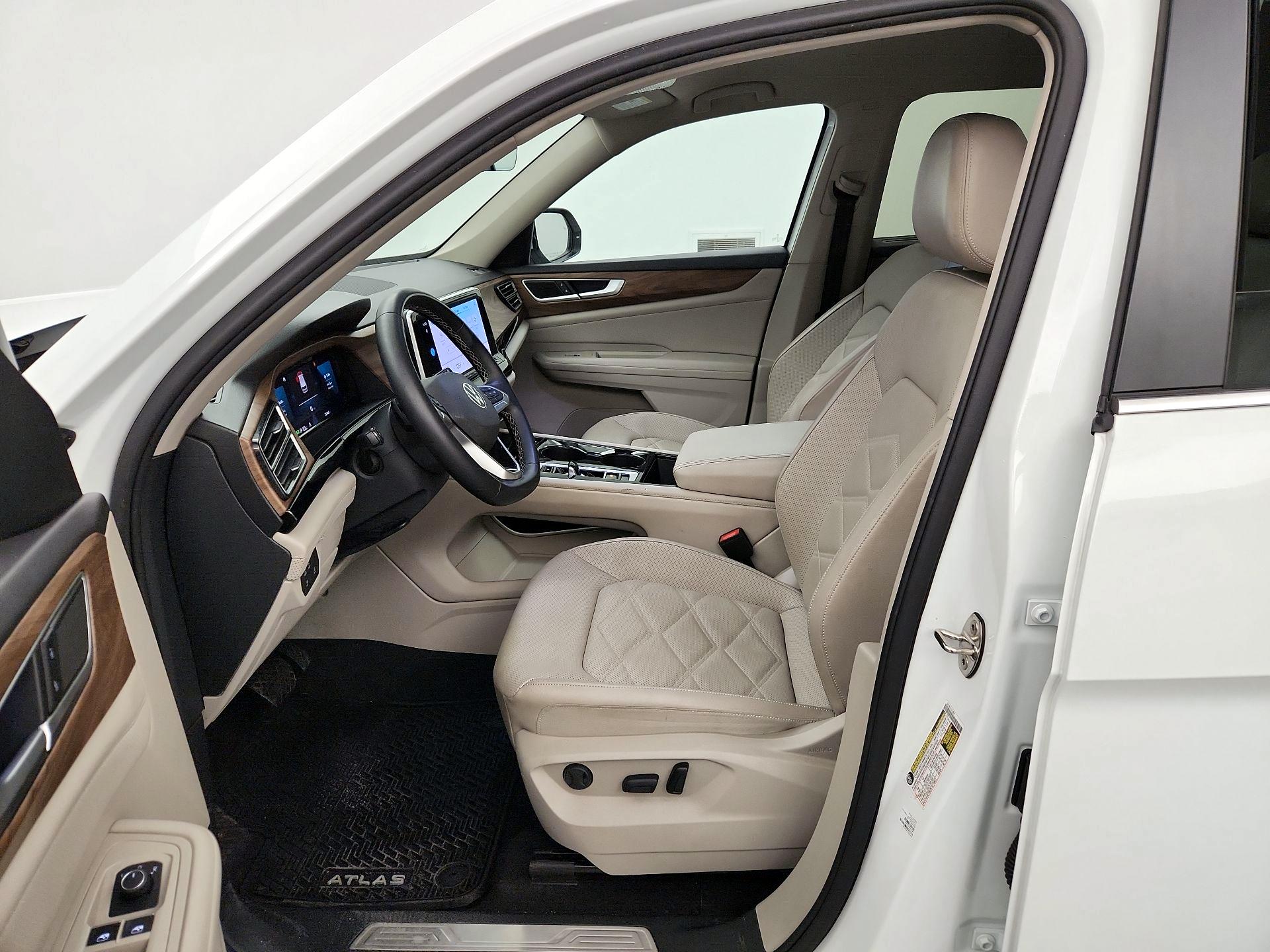 Thumbnail: 2024 Volkswagen Atlas - 11