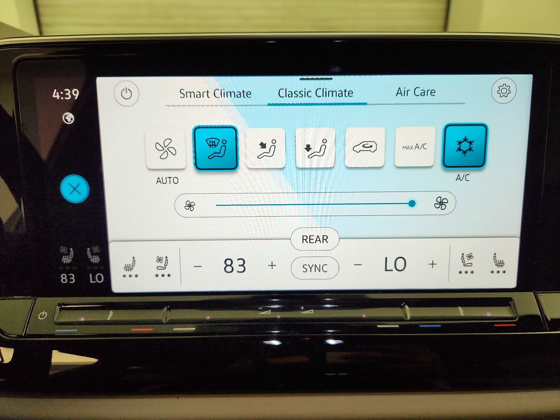 Thumbnail: 2024 Volkswagen Atlas - 16