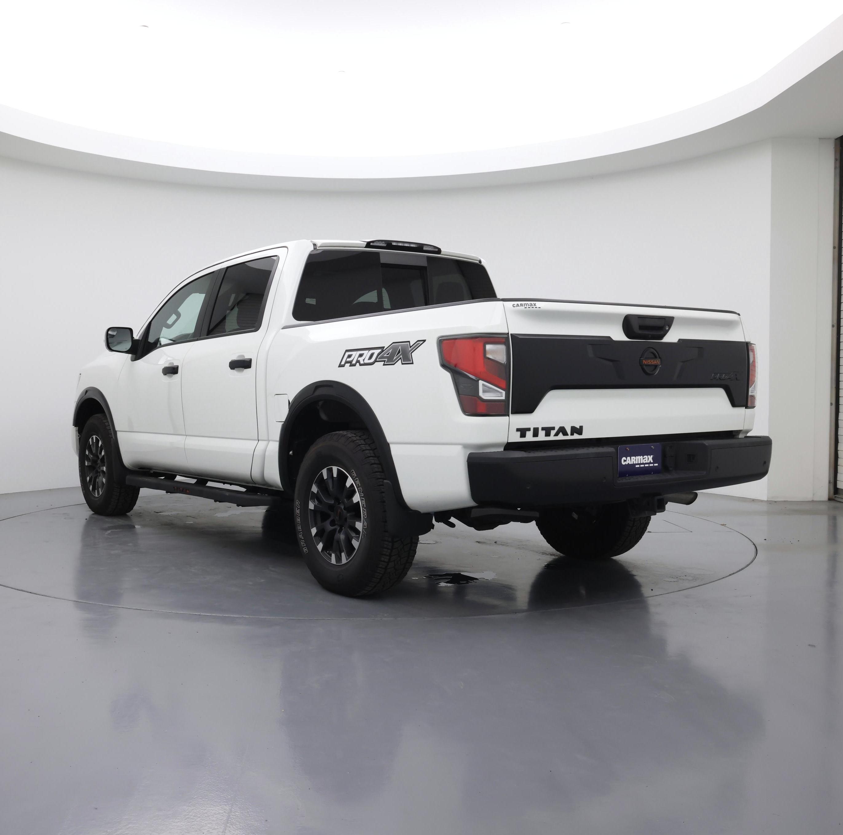 Thumbnail: 2020 Nissan Titan - 2