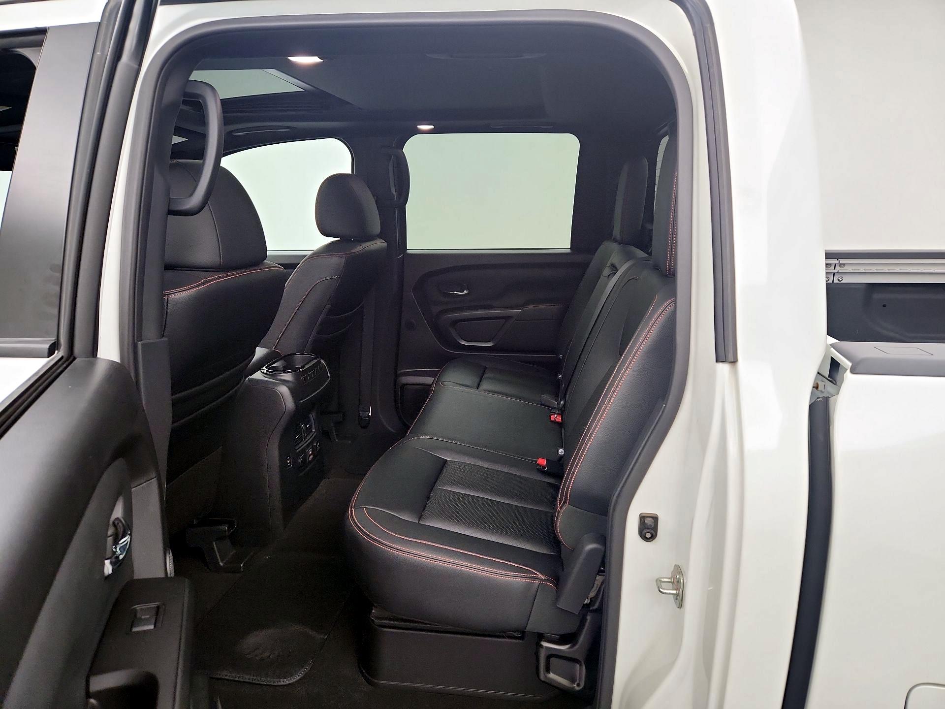 Thumbnail: 2020 Nissan Titan - 19