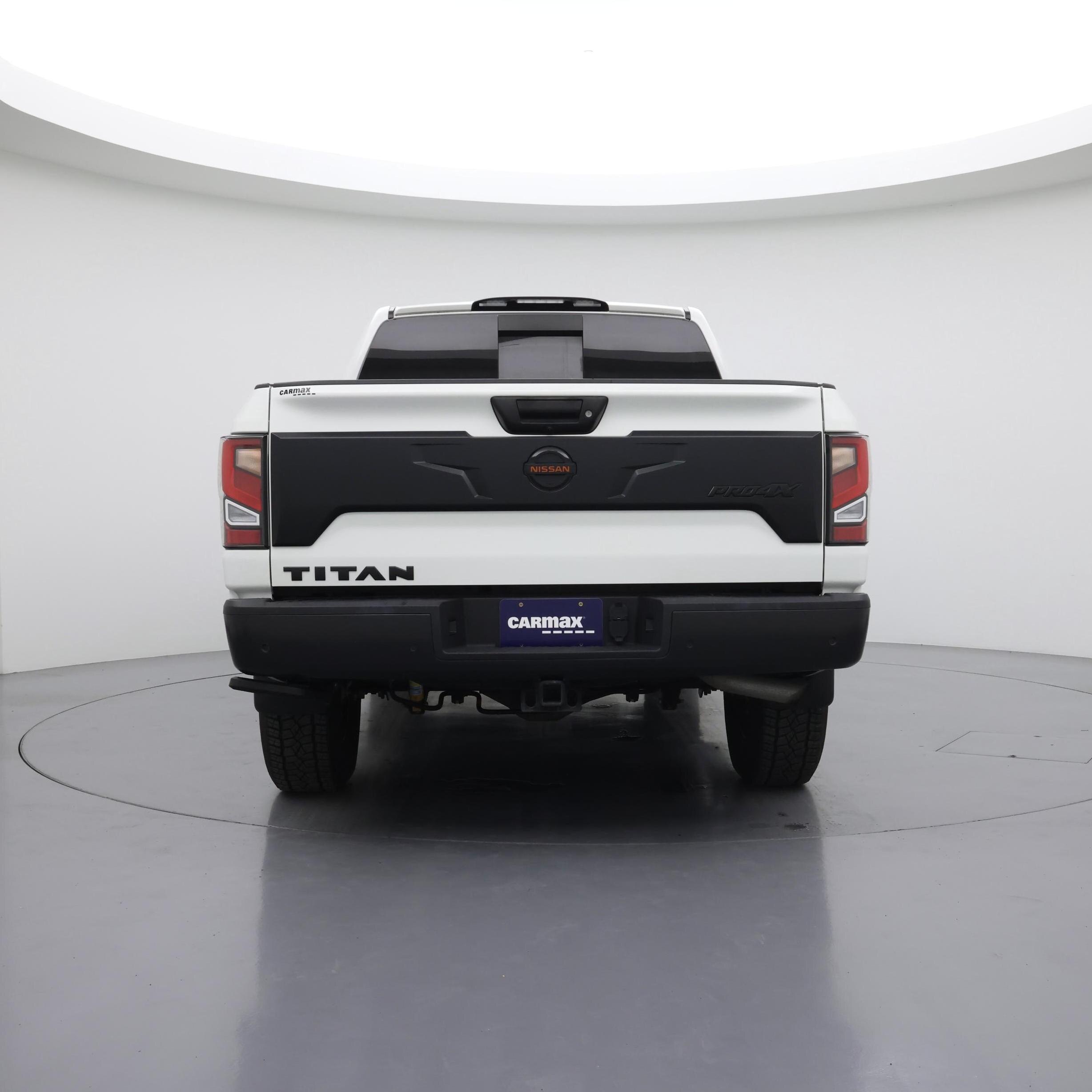 Thumbnail: 2020 Nissan Titan - 6