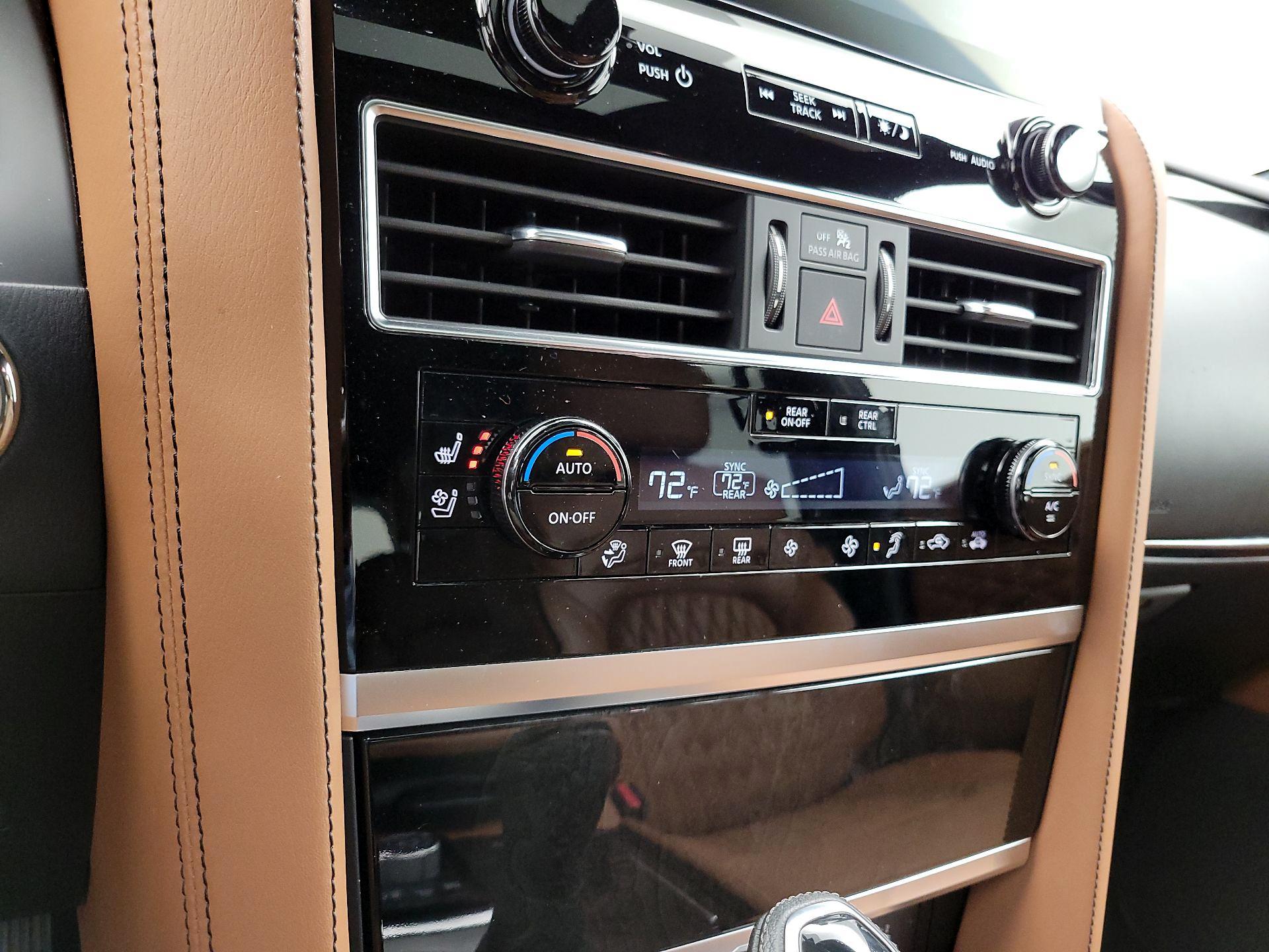 Thumbnail: 2023 INFINITI QX80 - 17