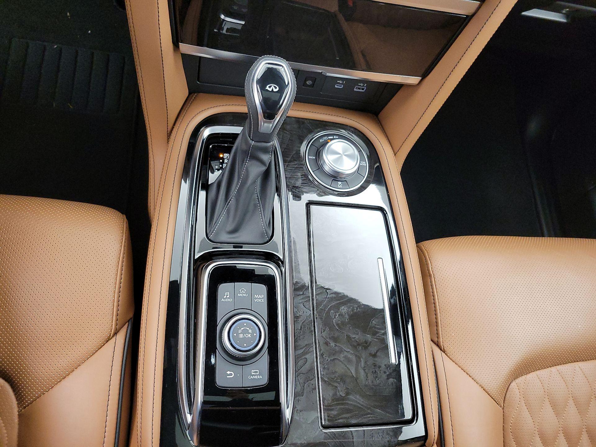 Thumbnail: 2023 INFINITI QX80 - 18