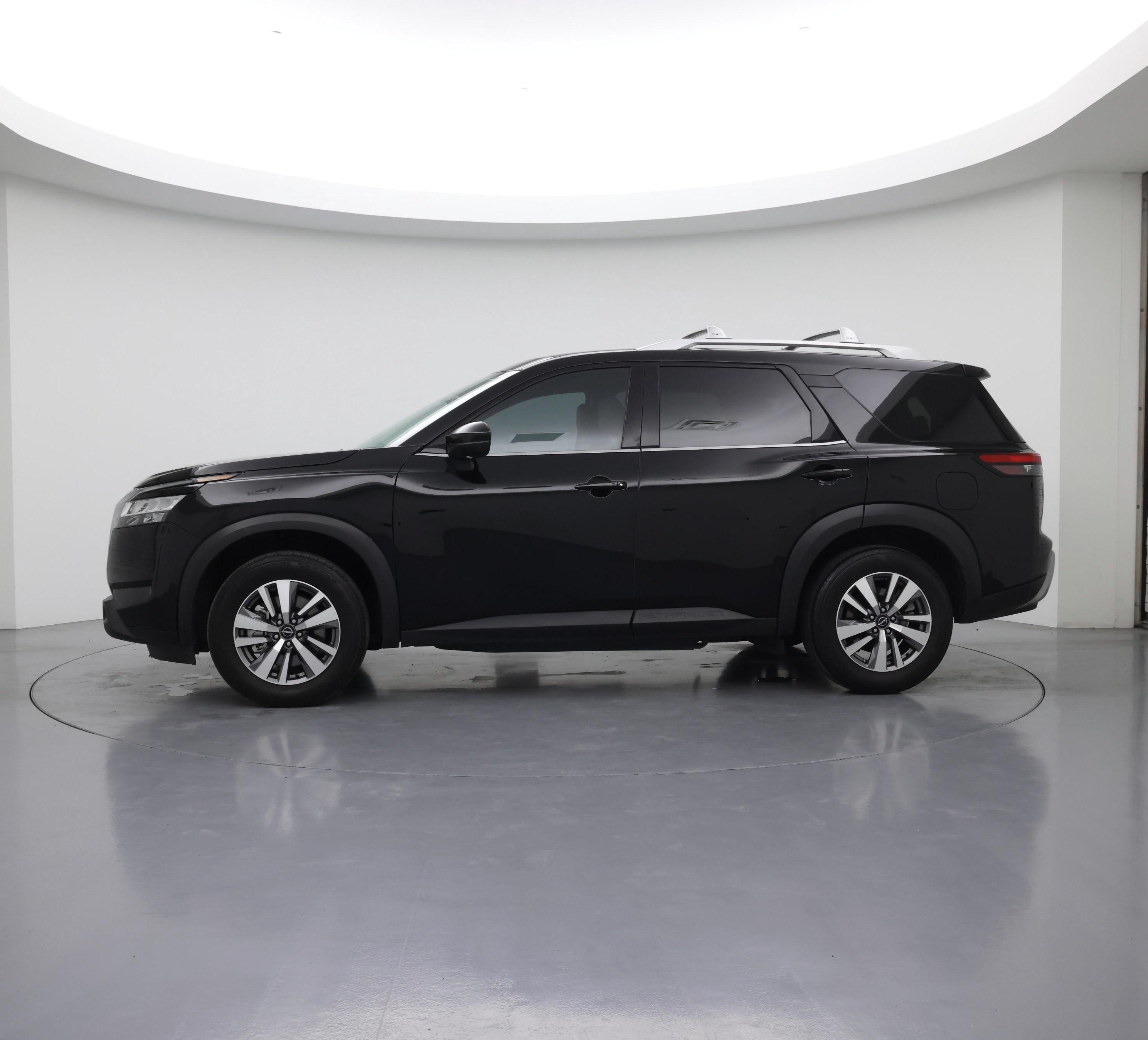 Thumbnail: 2023 Nissan Pathfinder - 3