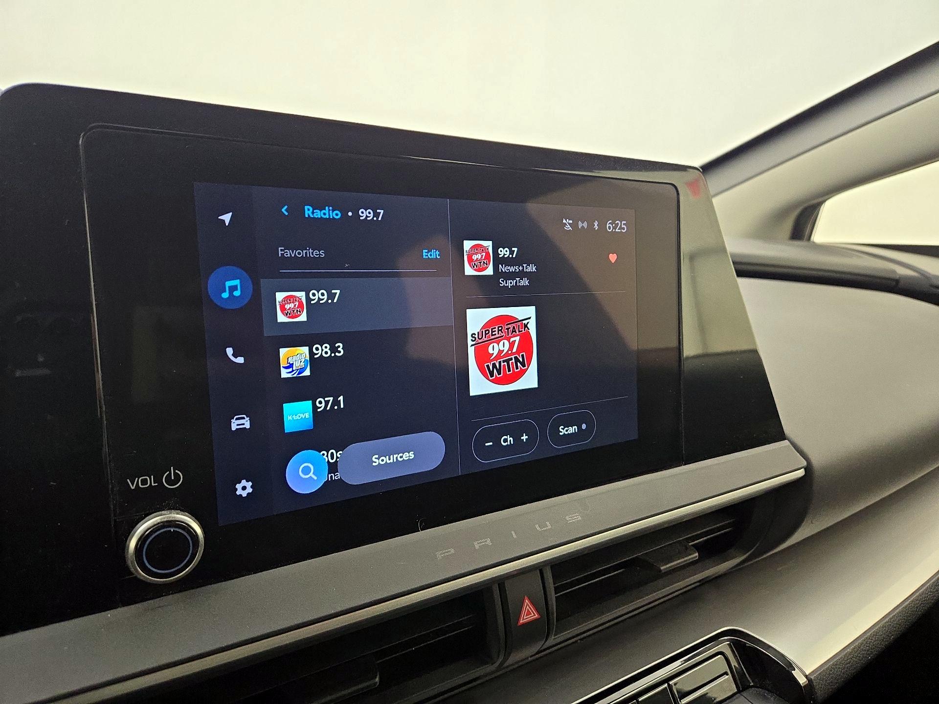 Thumbnail: 2023 Toyota Prius - 15