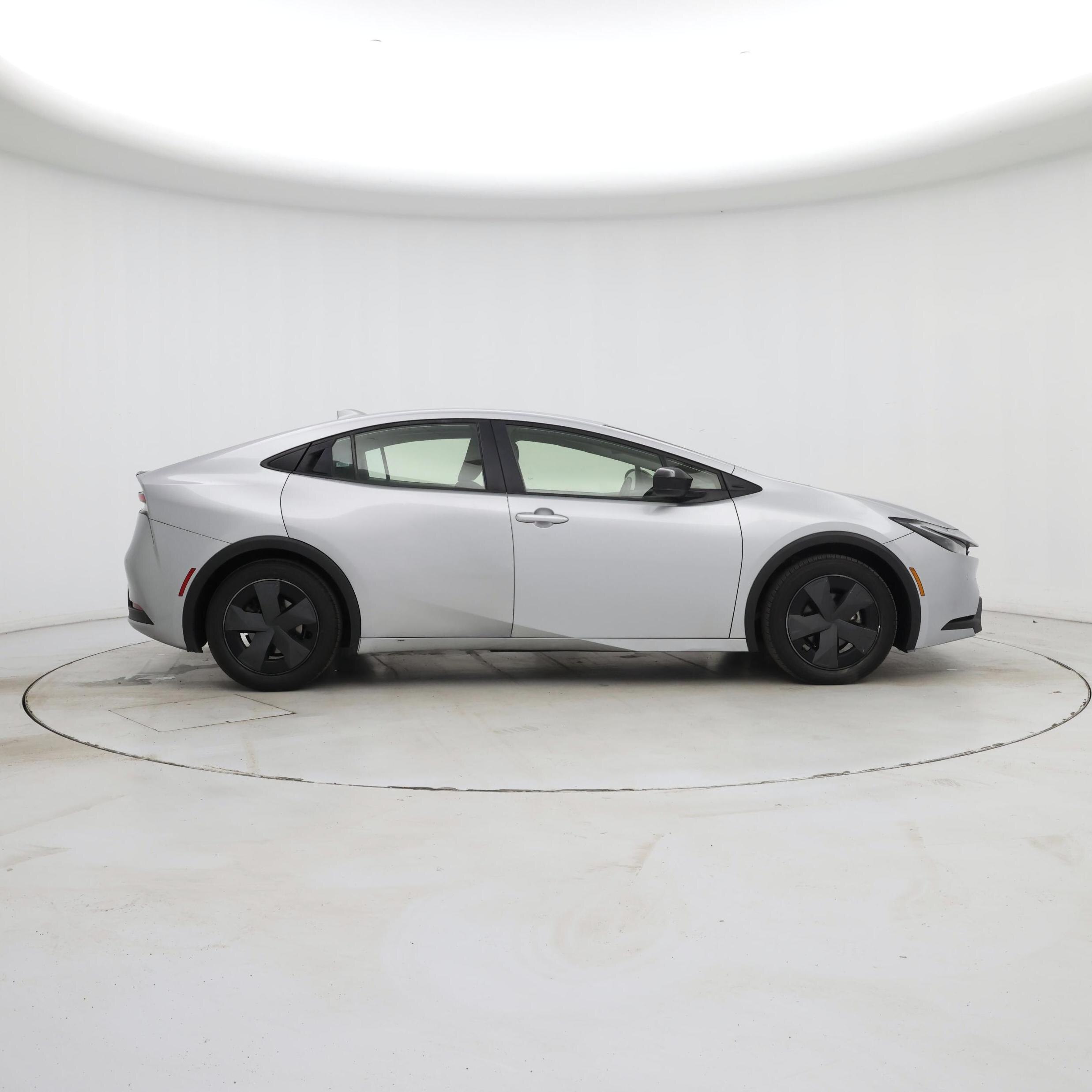 Thumbnail: 2023 Toyota Prius - 7