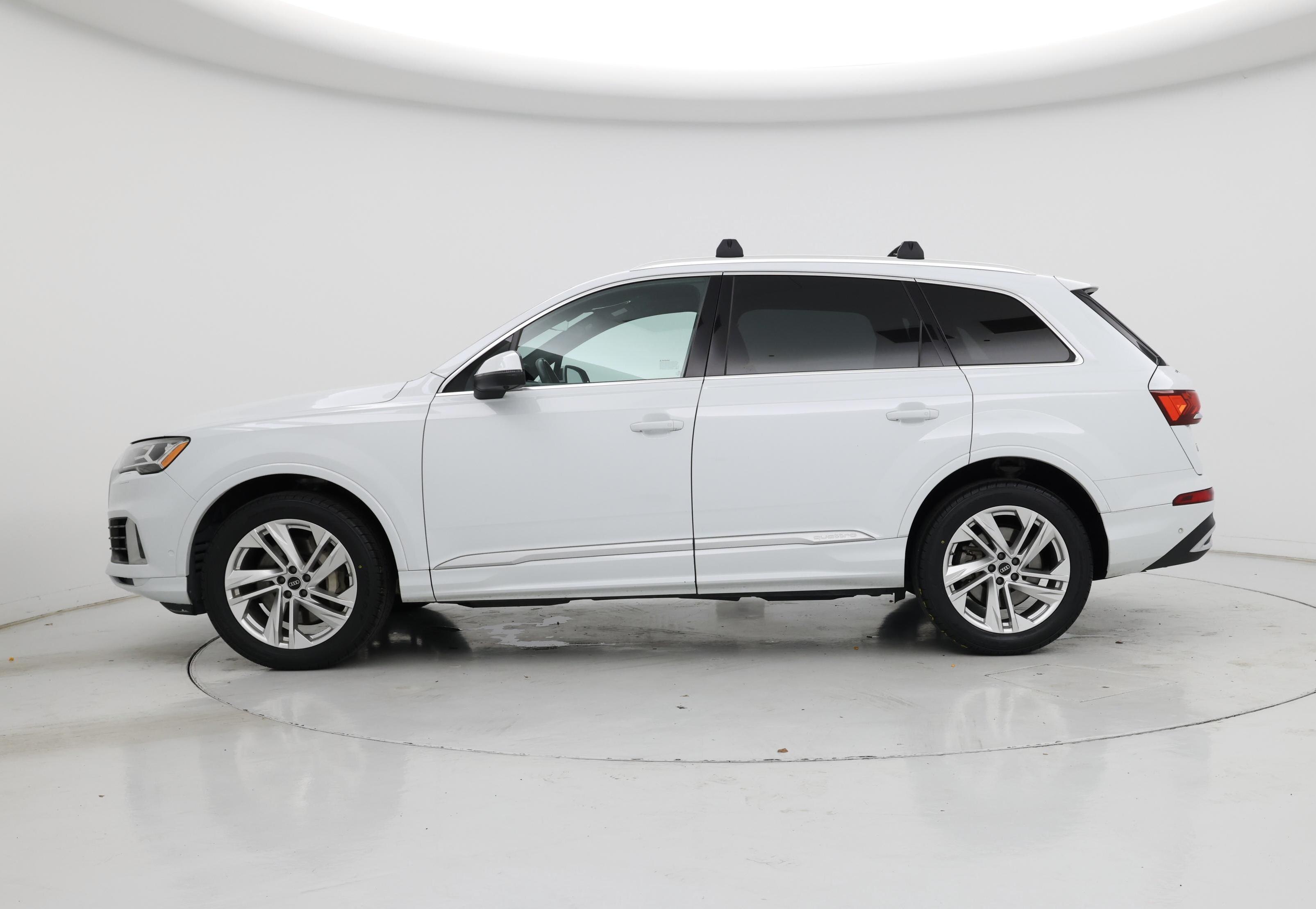 Thumbnail: 2022 Audi Q7 - 3