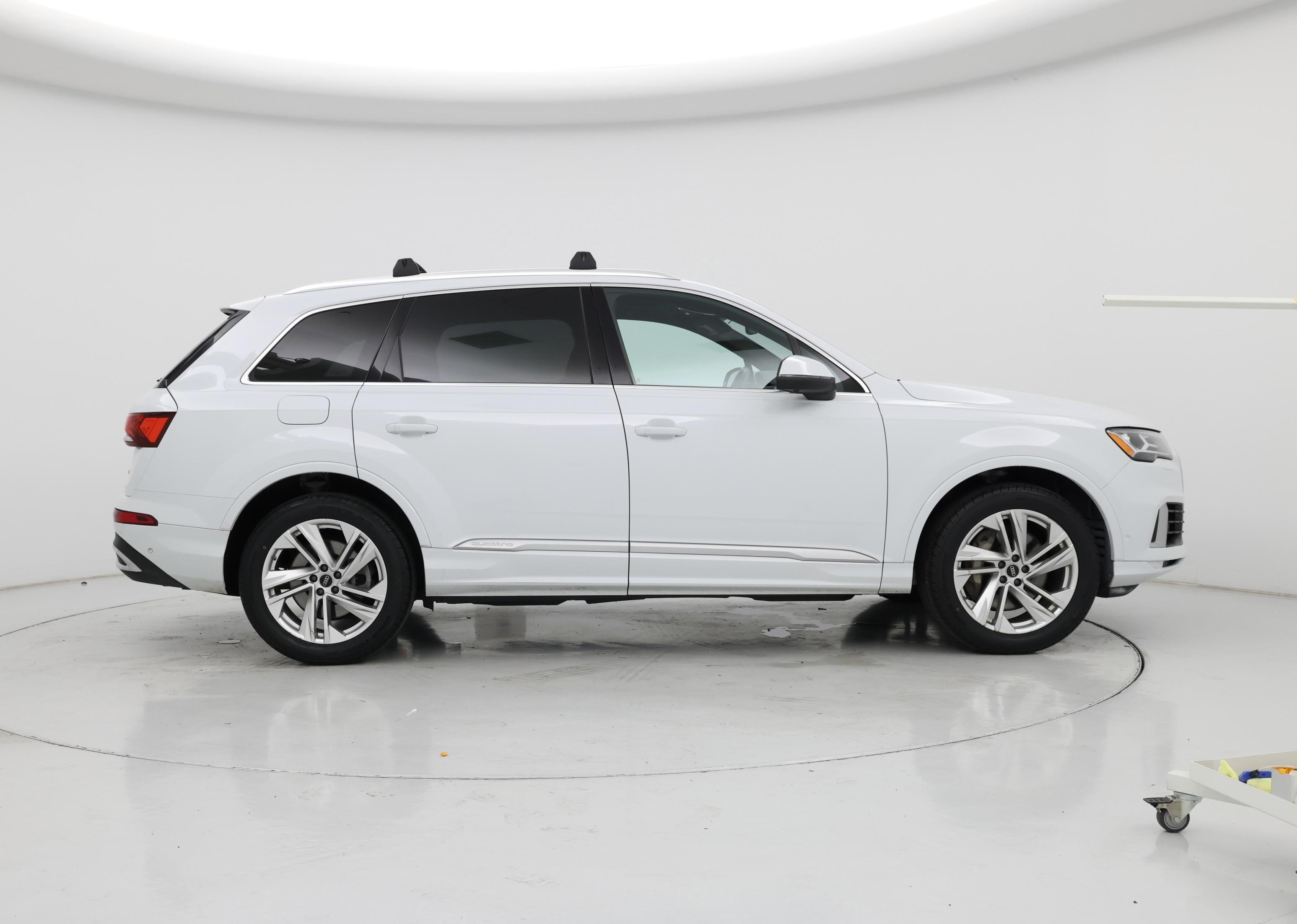 Thumbnail: 2022 Audi Q7 - 7