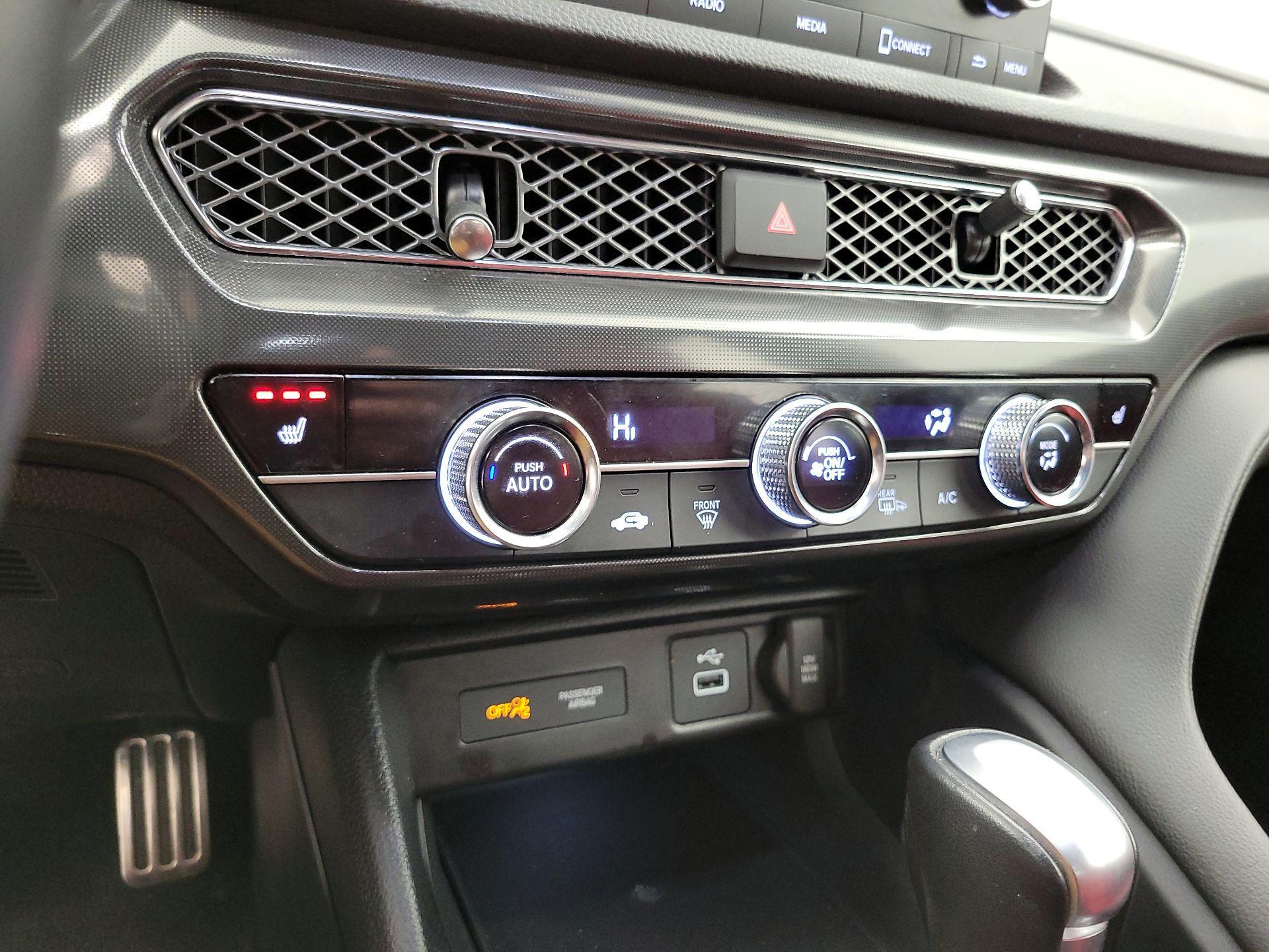 Thumbnail: 2023 Acura Integra - 16