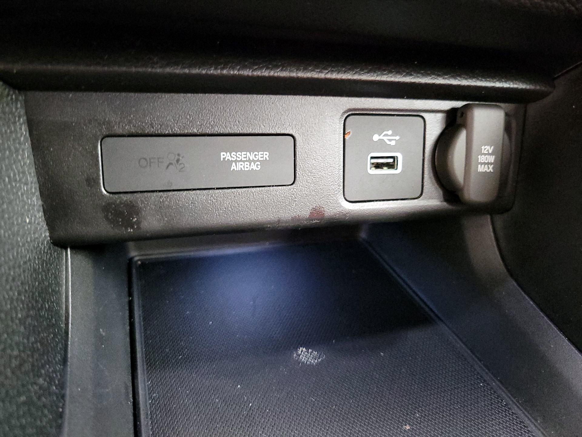 Thumbnail: 2023 Acura Integra - 18