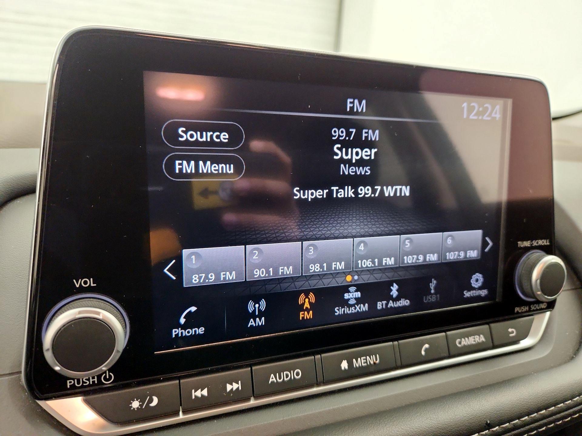 Thumbnail: 2023 Nissan Rogue - 15