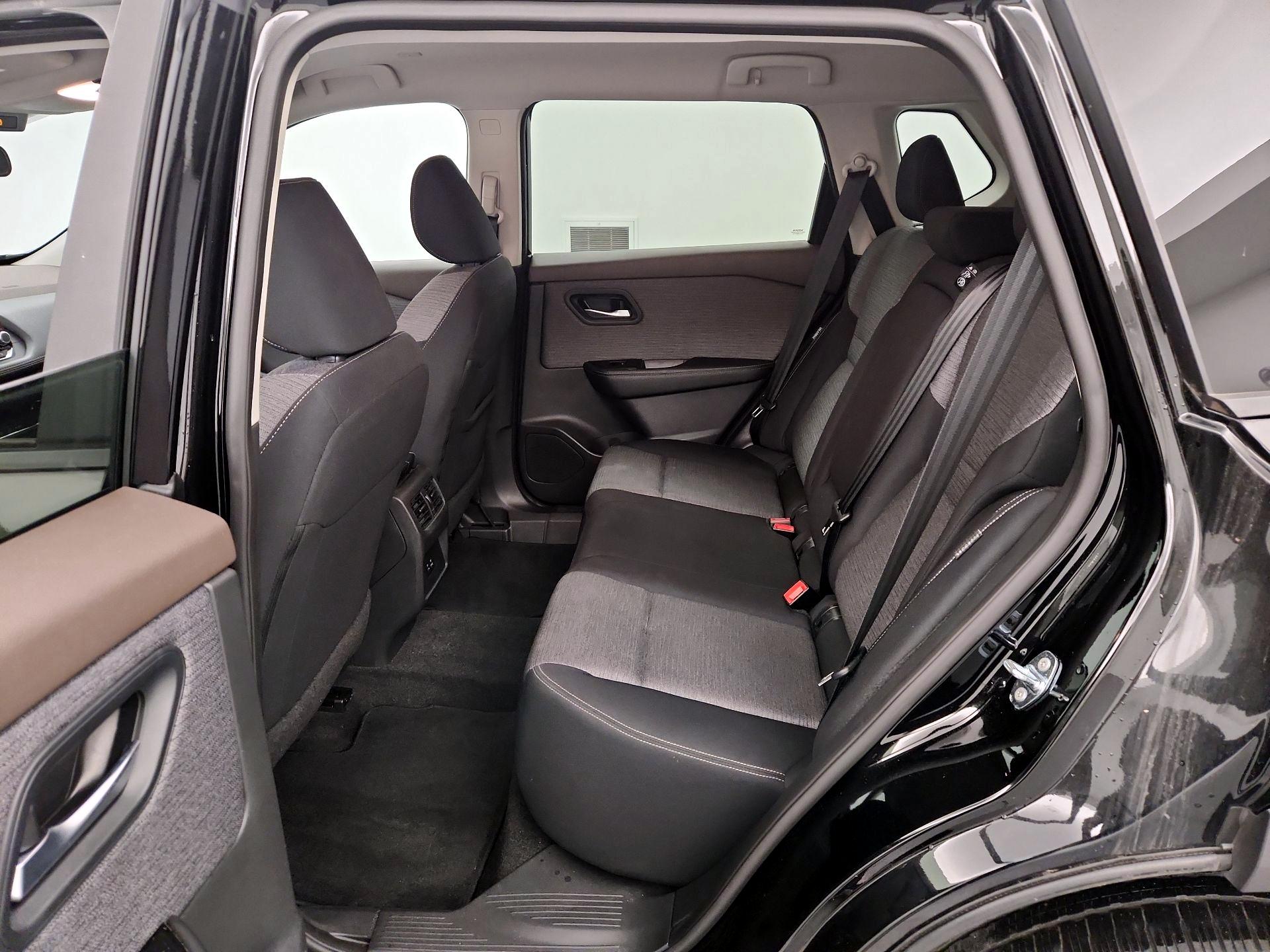 Thumbnail: 2023 Nissan Rogue - 19