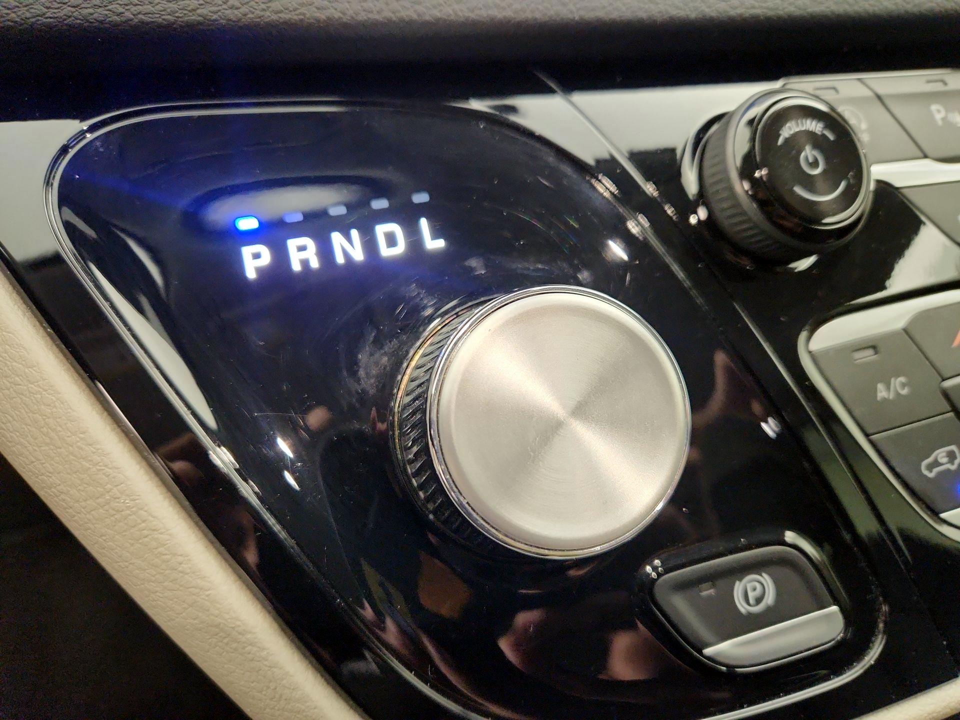 Thumbnail: 2024 Chrysler Pacifica - 17