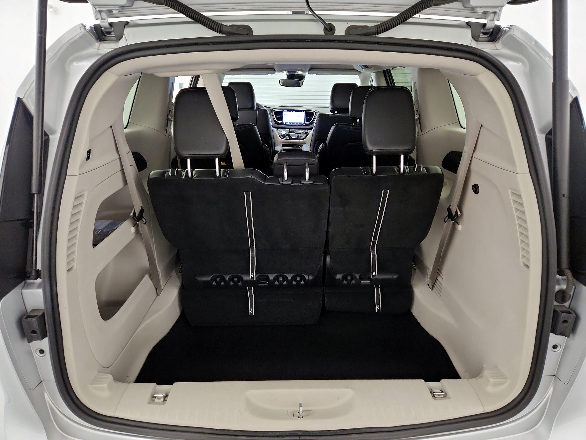 Thumbnail: 2024 Chrysler Pacifica - 20