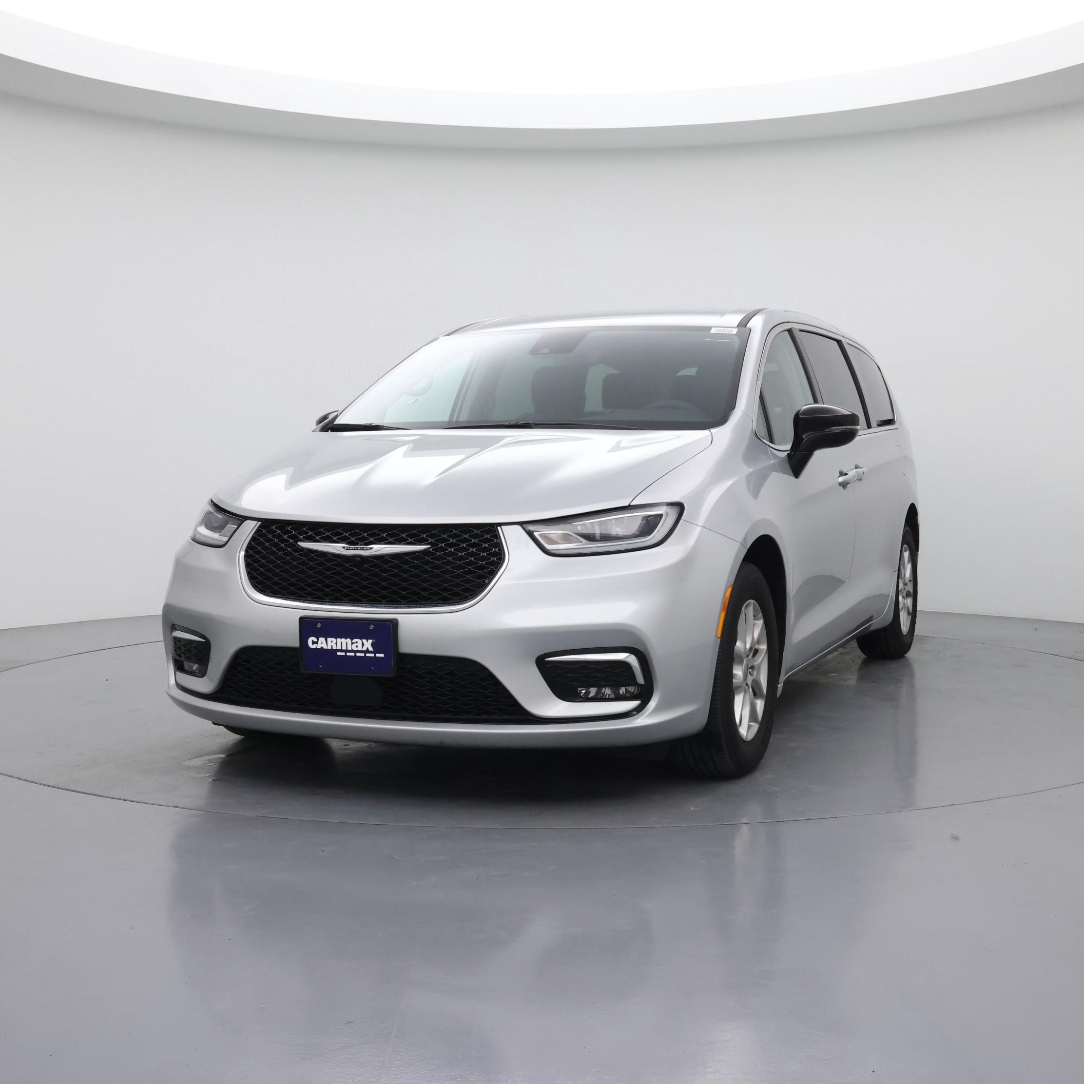 Thumbnail: 2024 Chrysler Pacifica - 4