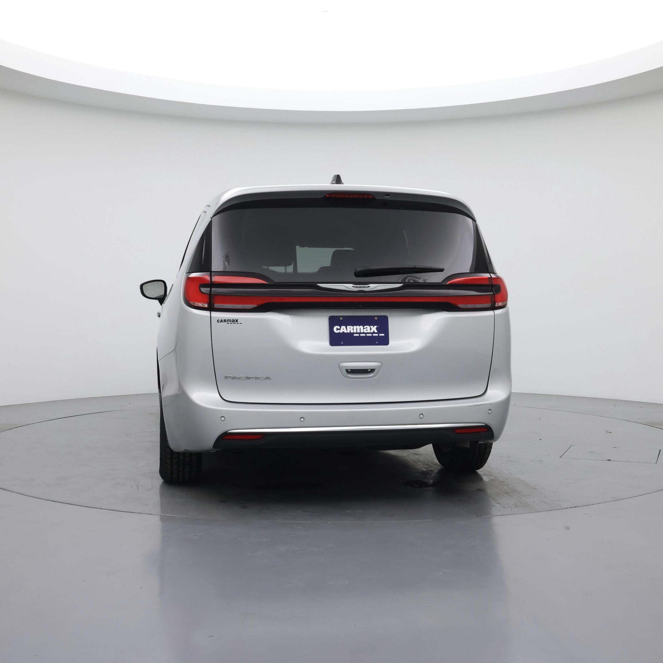 Thumbnail: 2024 Chrysler Pacifica - 6