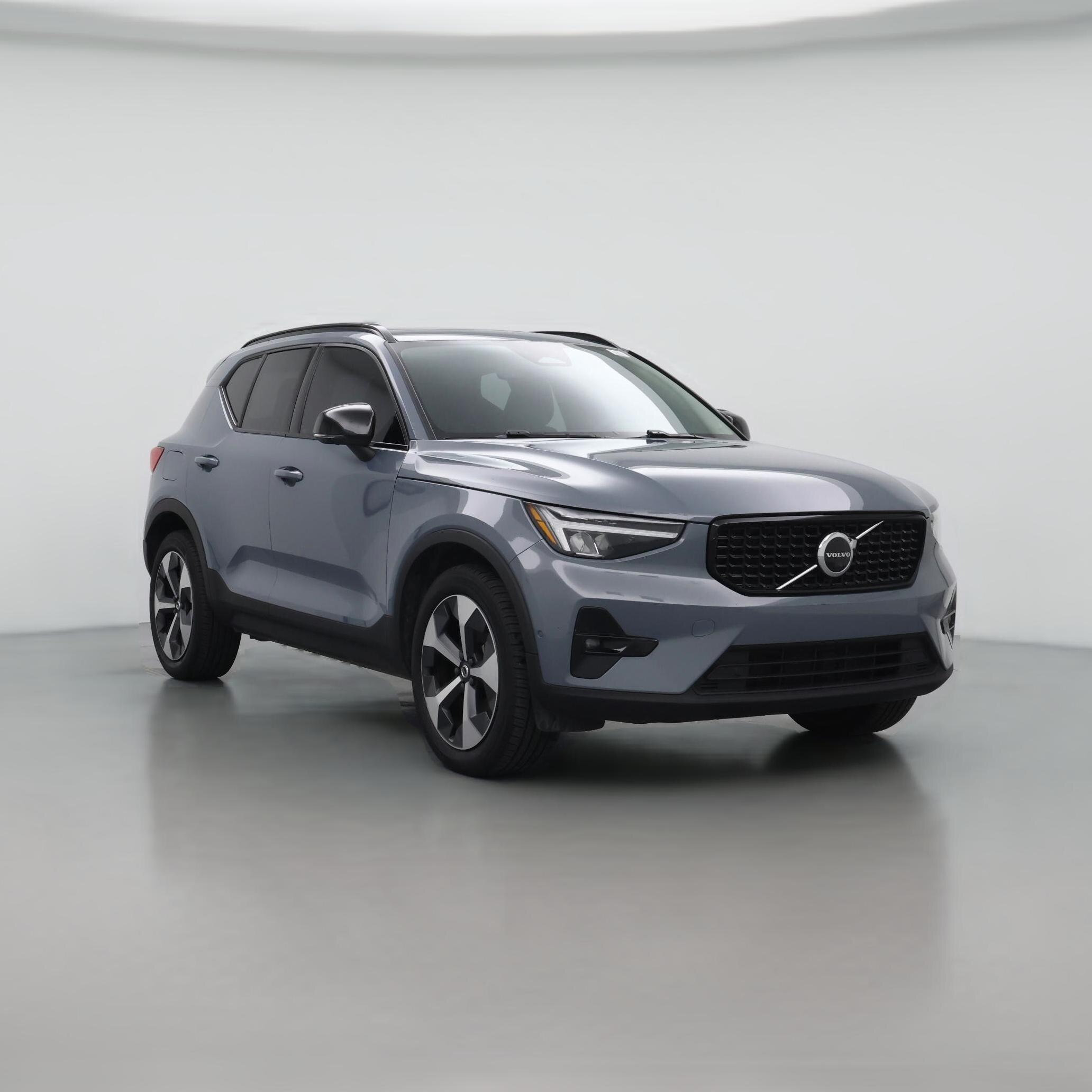 Thumbnail: 2023 Volvo XC40 - 1